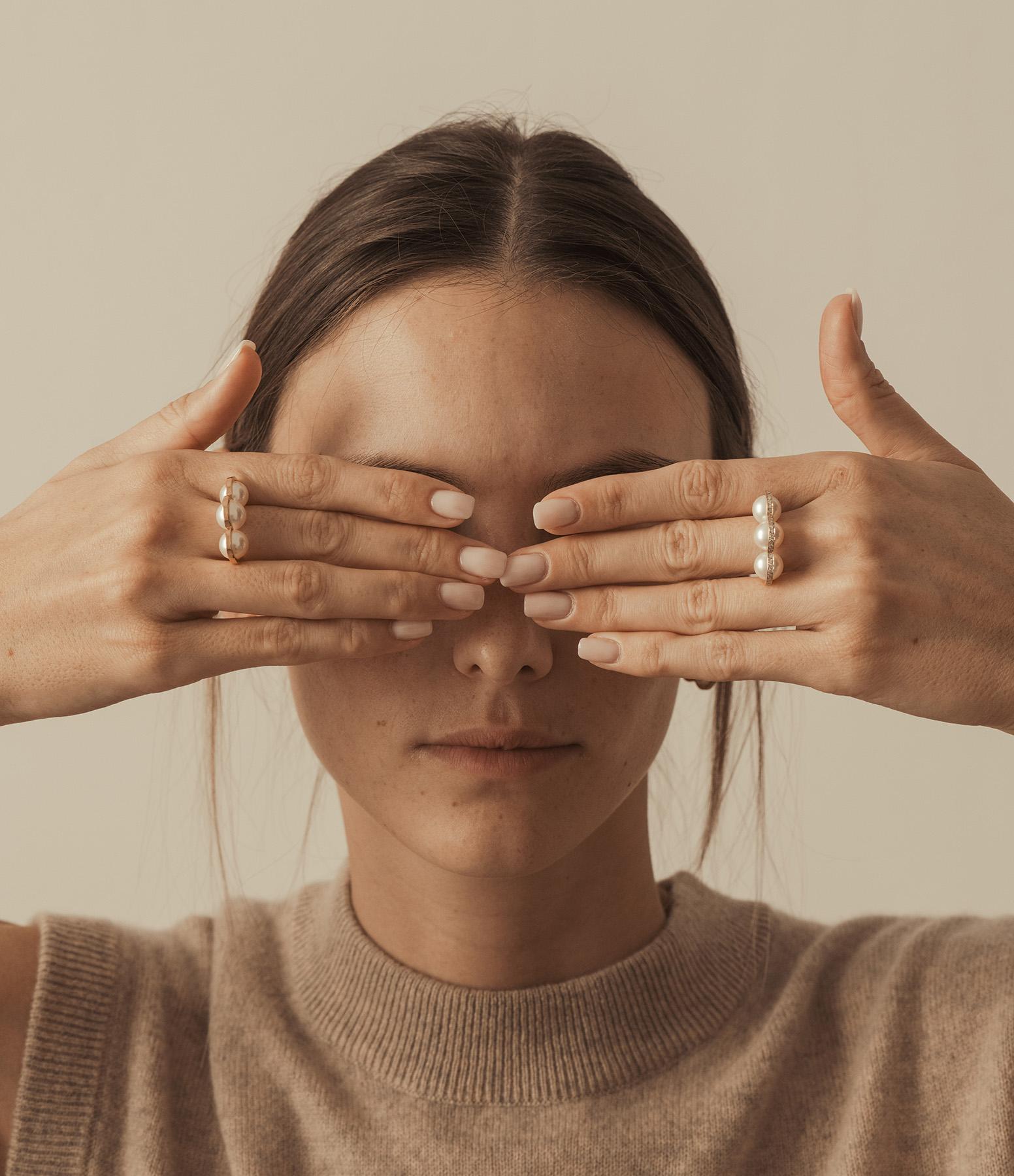 'Réserve' Three Cultured Pearl Ring in Yellow Gold
