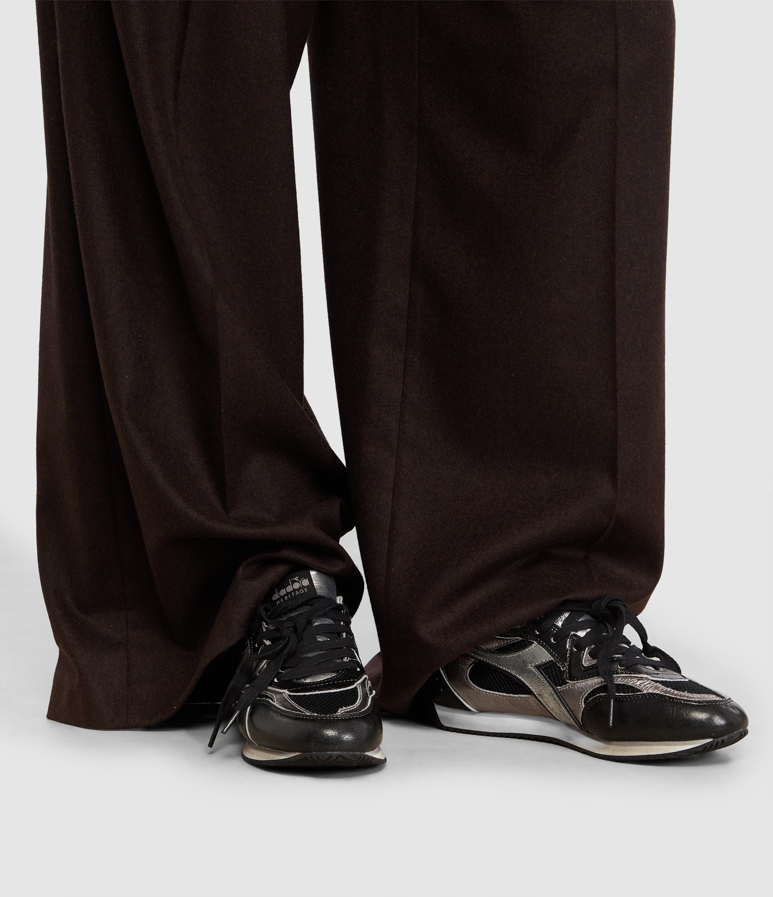 Revenge Metal Nero Team Trainers