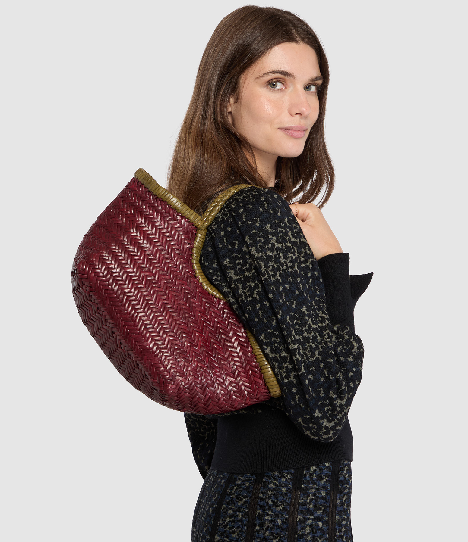 Small Two-Tone Nantucket Bag – Burgundy/Khaki