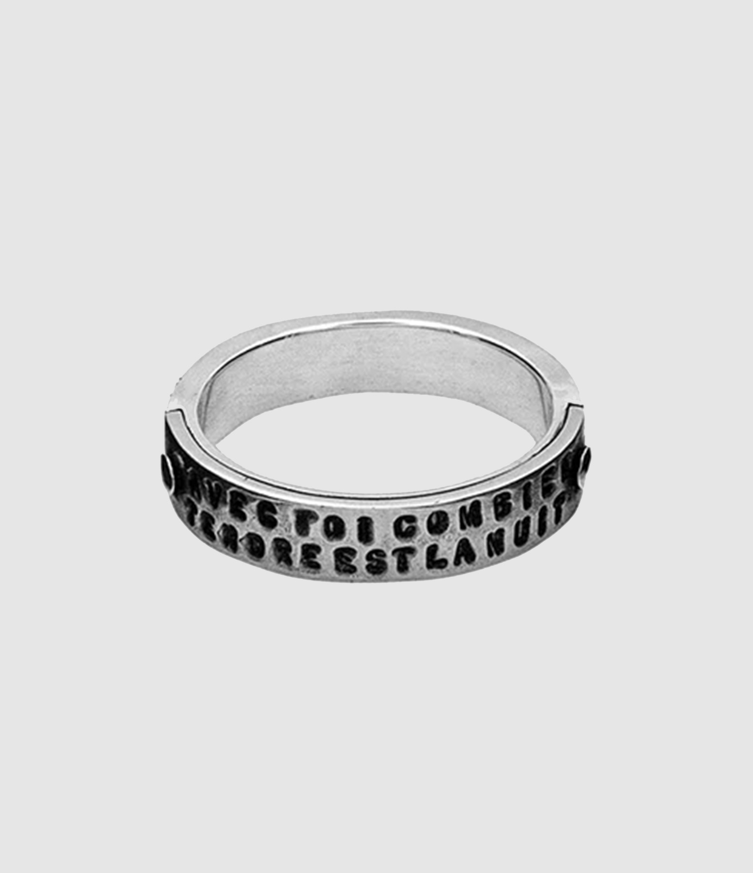 La Nuit Fine Riveted Ring in Silver