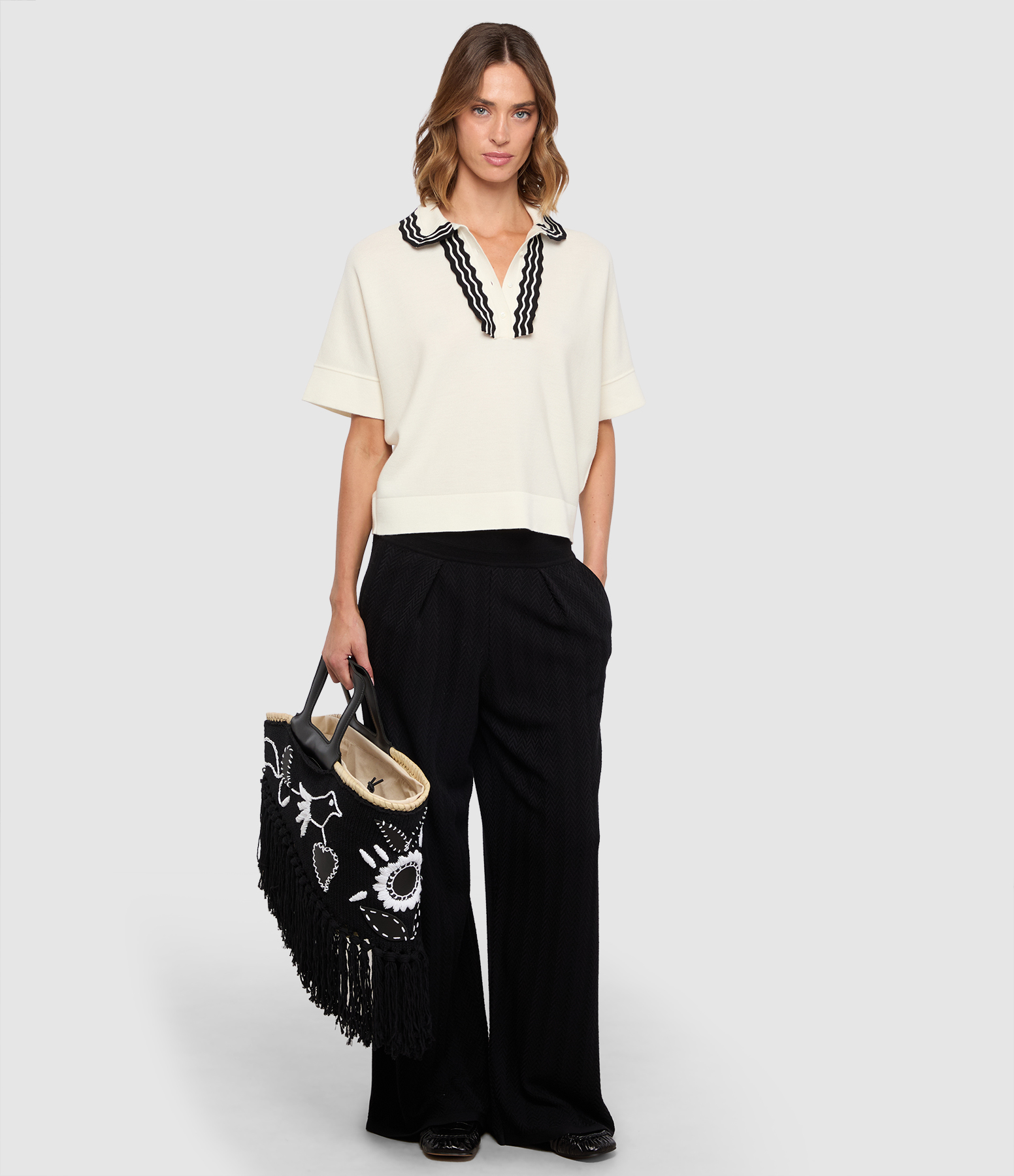 Viana Basket Black Handbag