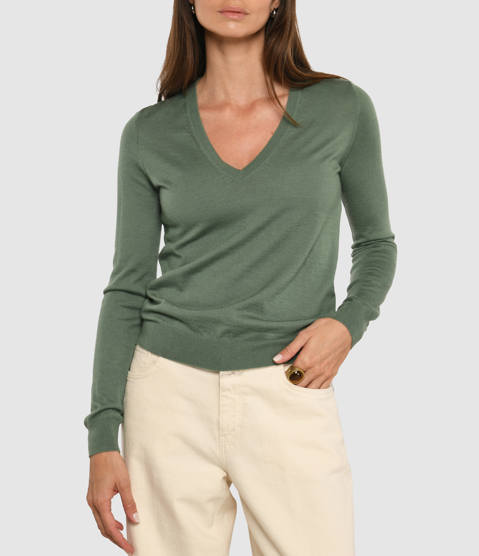Ultra-fine Jade V-neck jumper