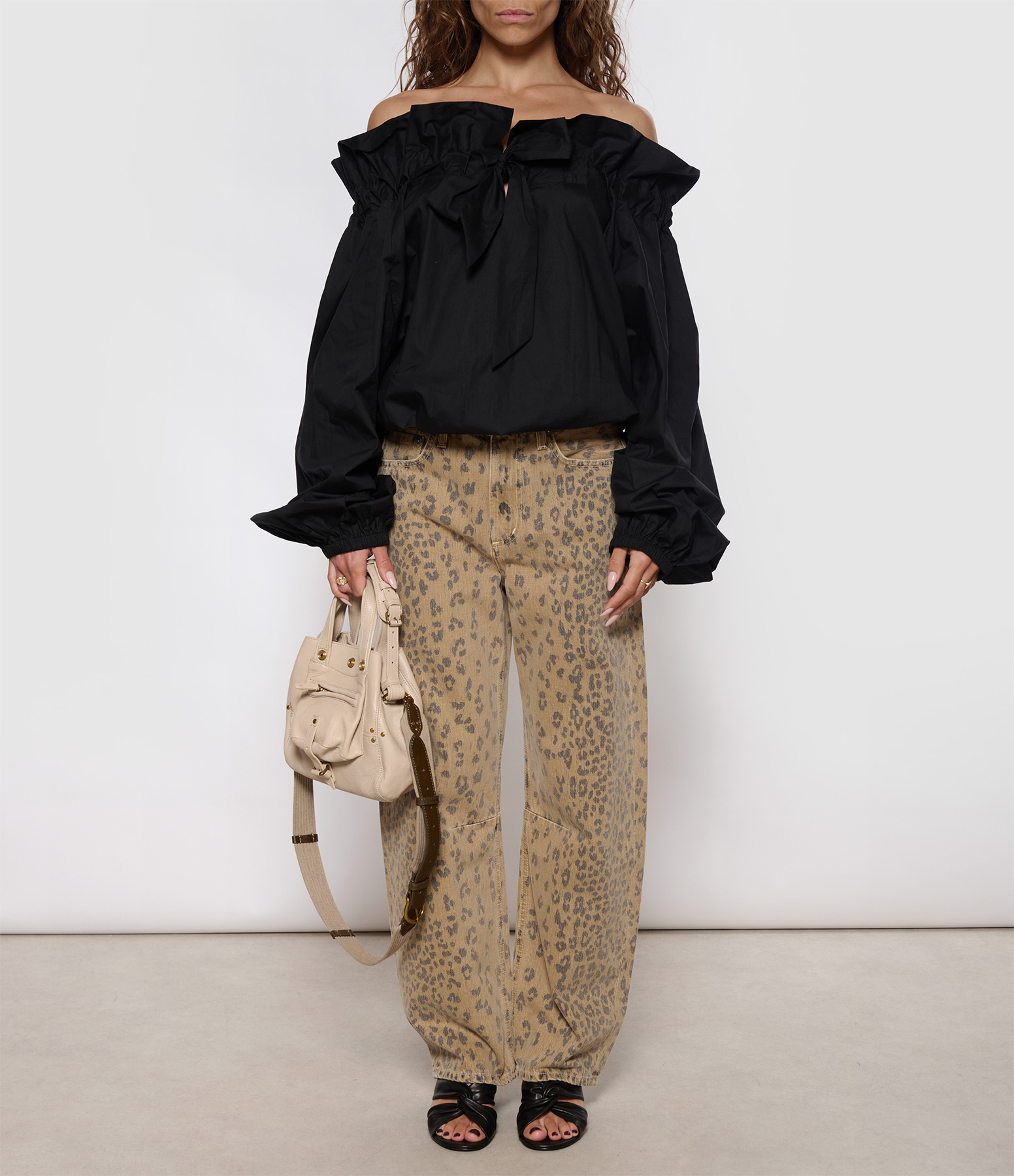 Haquiri Black Blouse