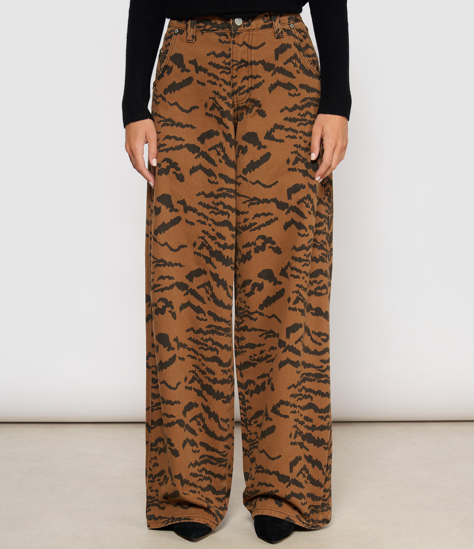 Impeccable Cinnamon Rufous Jeans