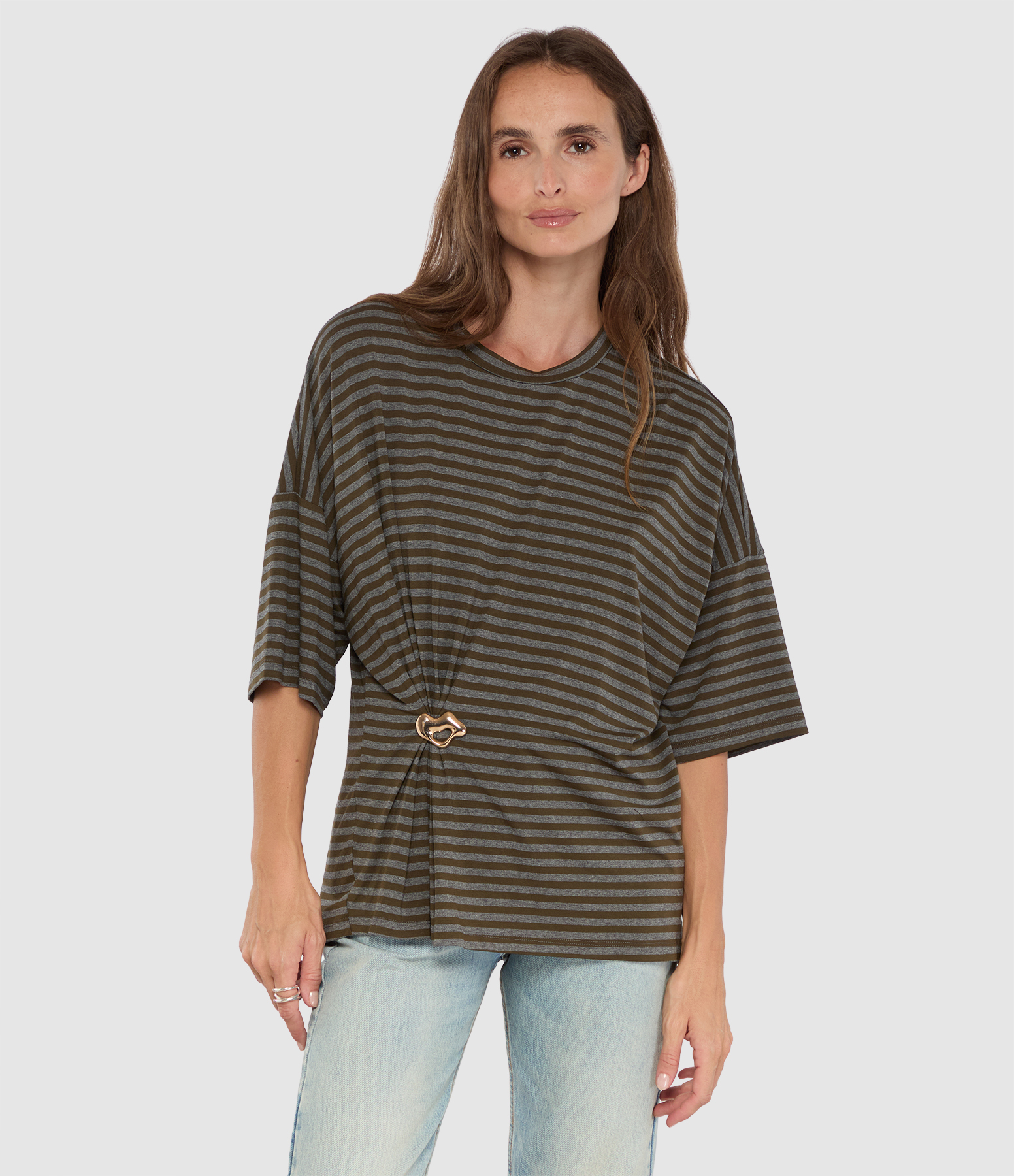 Kriss T-shirt in Grey and Gold