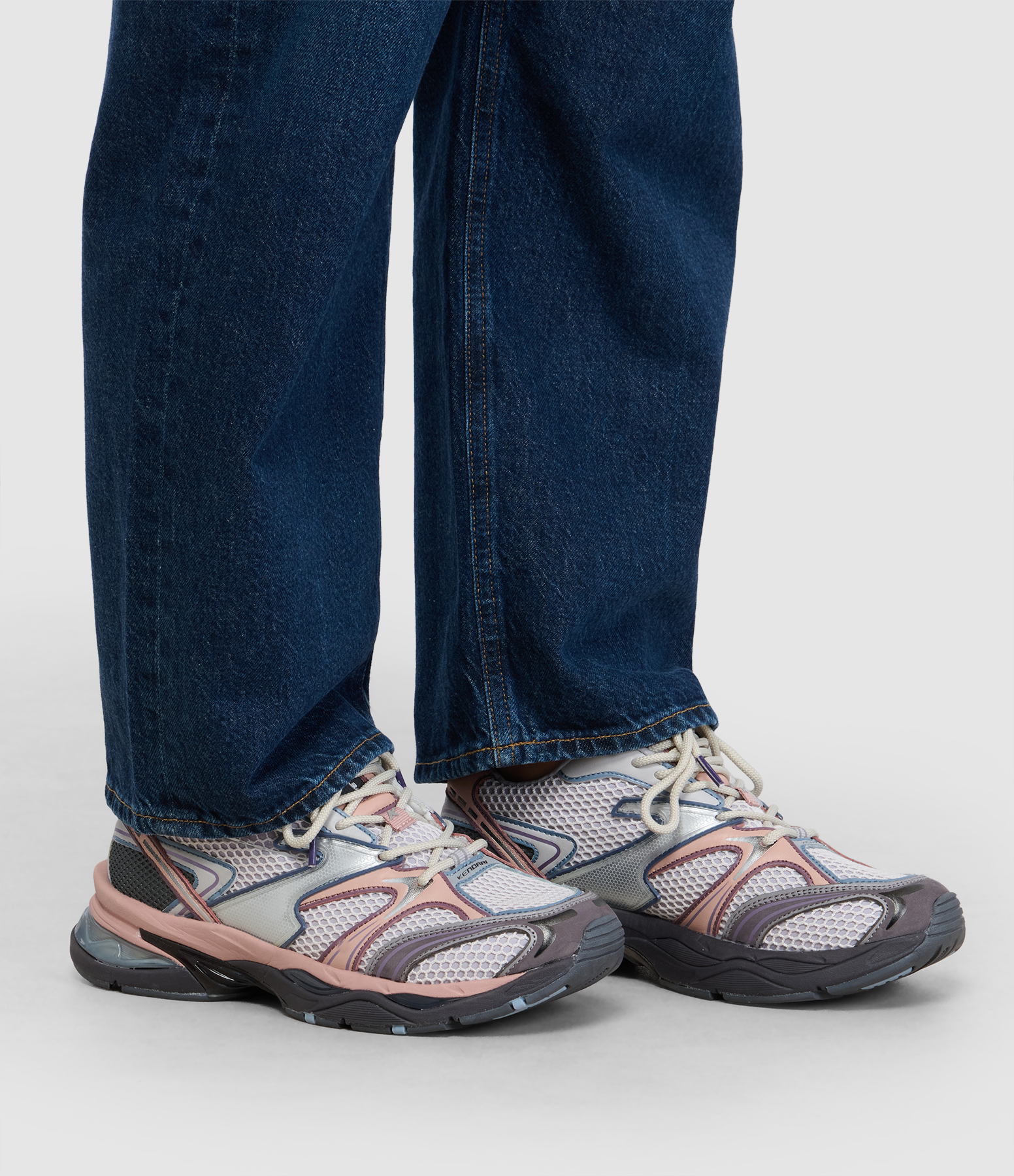 Kendari Silk Rose trainers