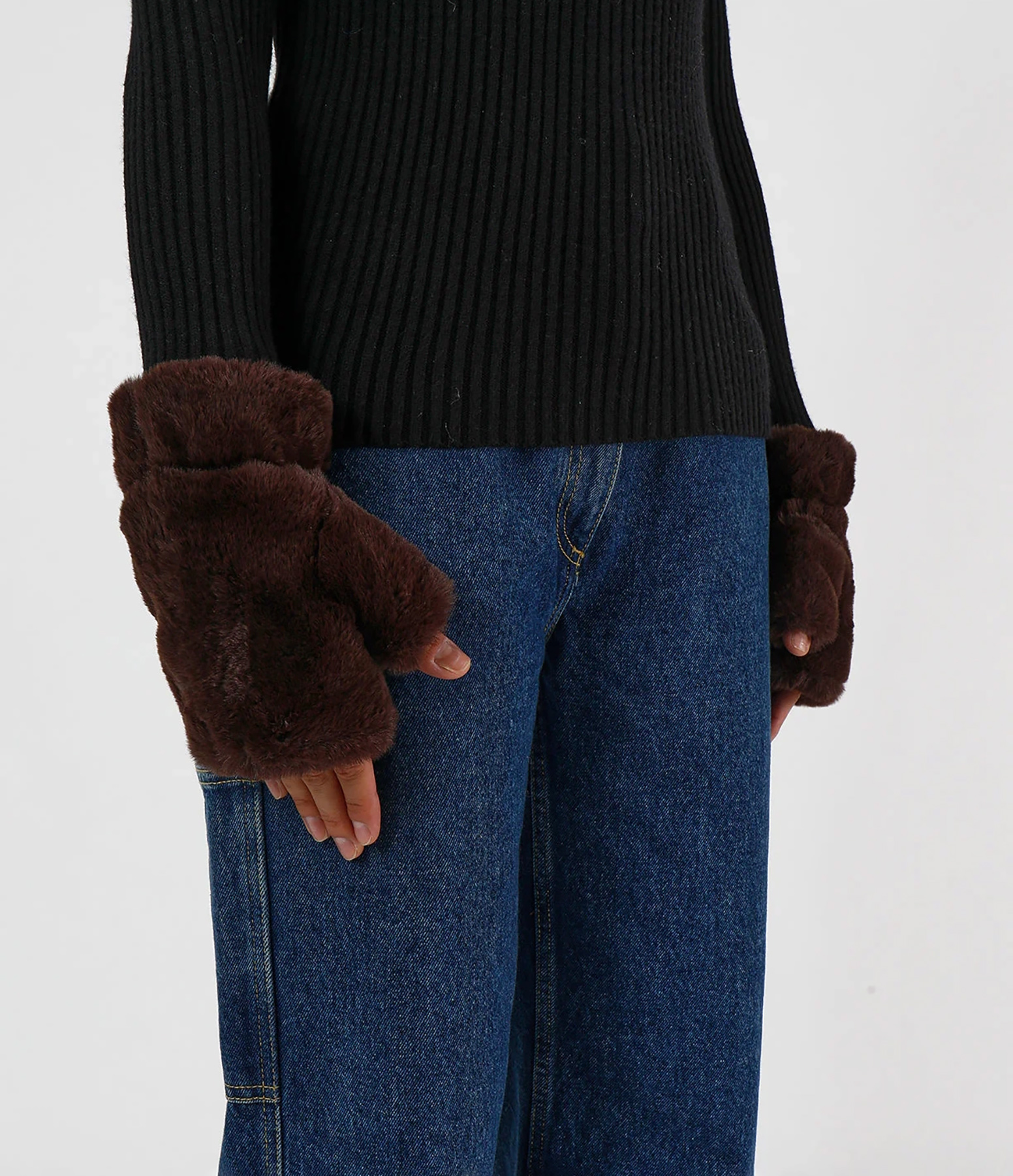 Ariel Faux Fur Mittens in Espresso