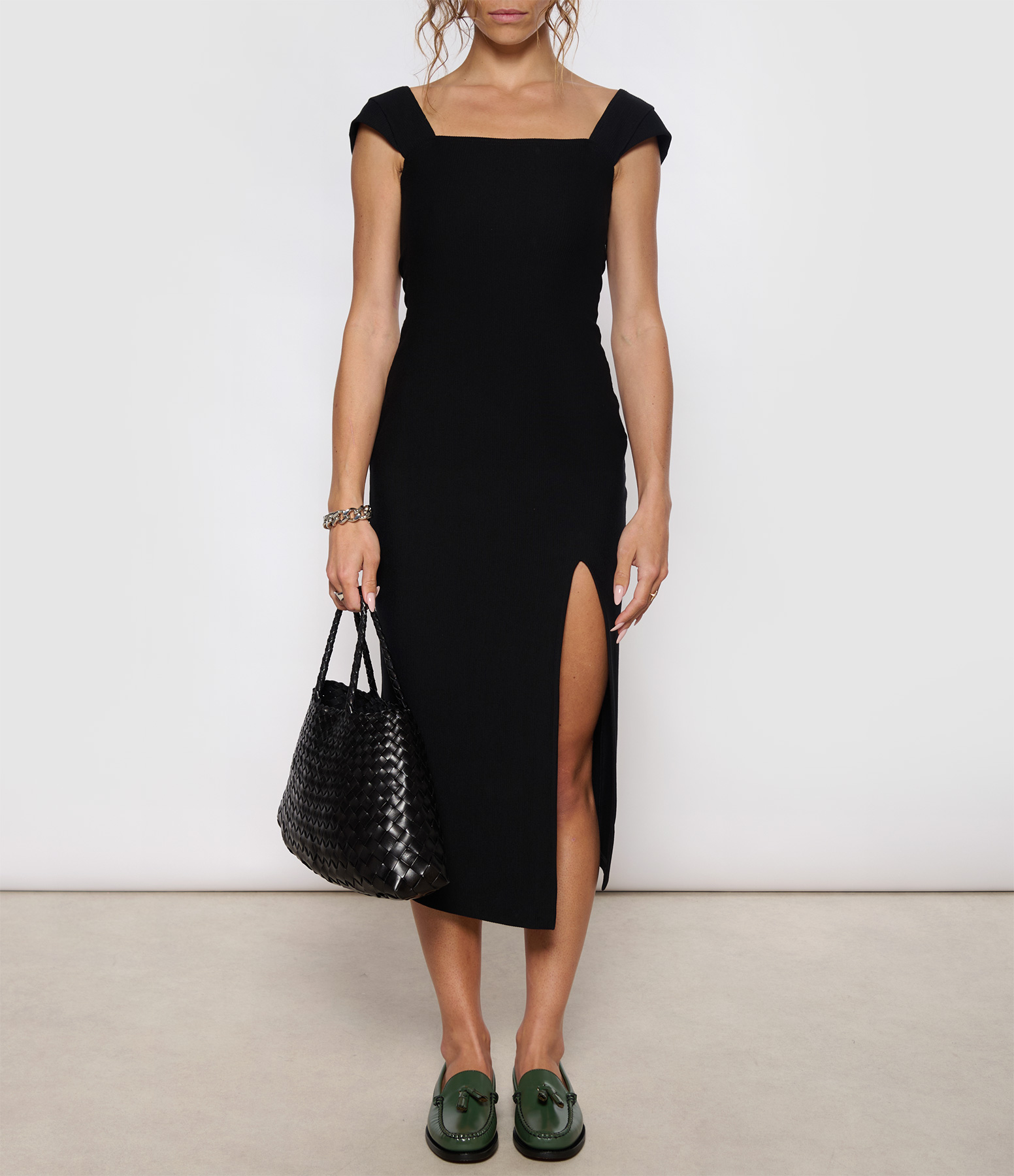 Alienor Black Dress