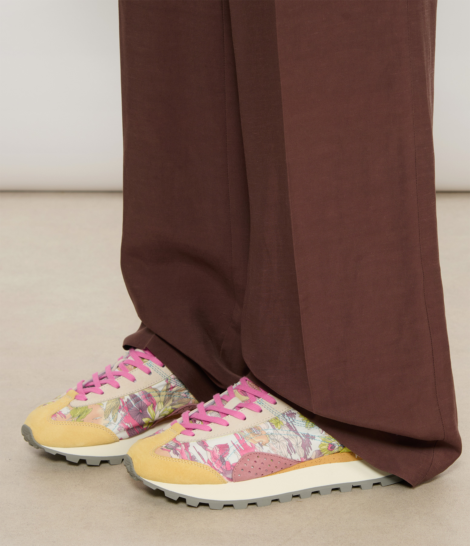 New Asuka Woman Zen Garden trainers
