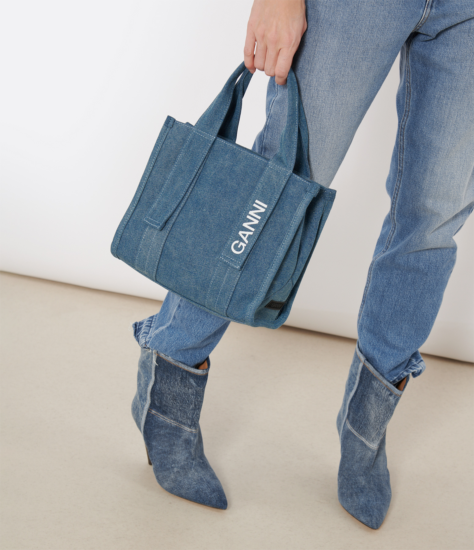 S Tote Bag in Recycled Tech Denim