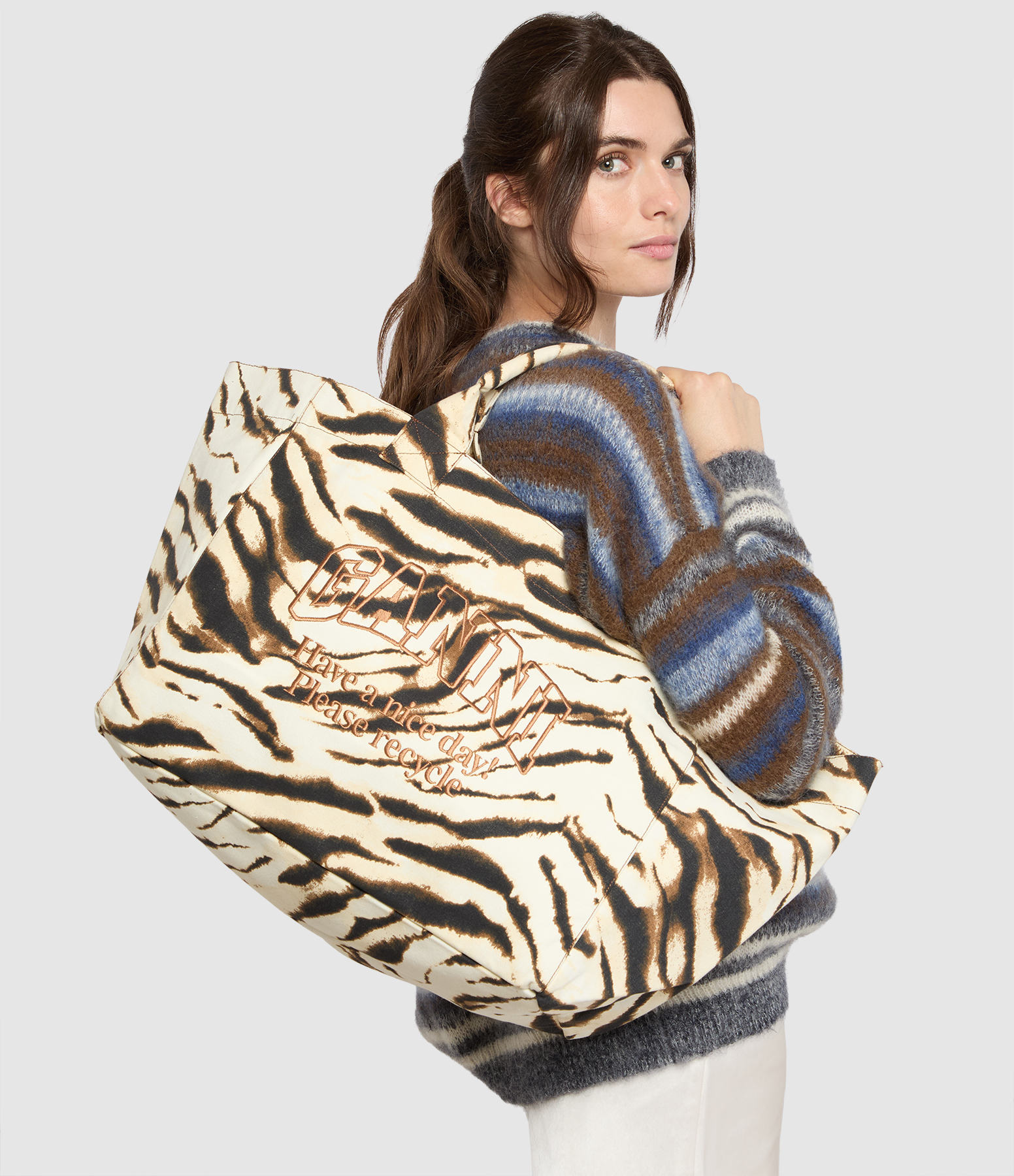 XXL Zebra Egret Shopper Bag