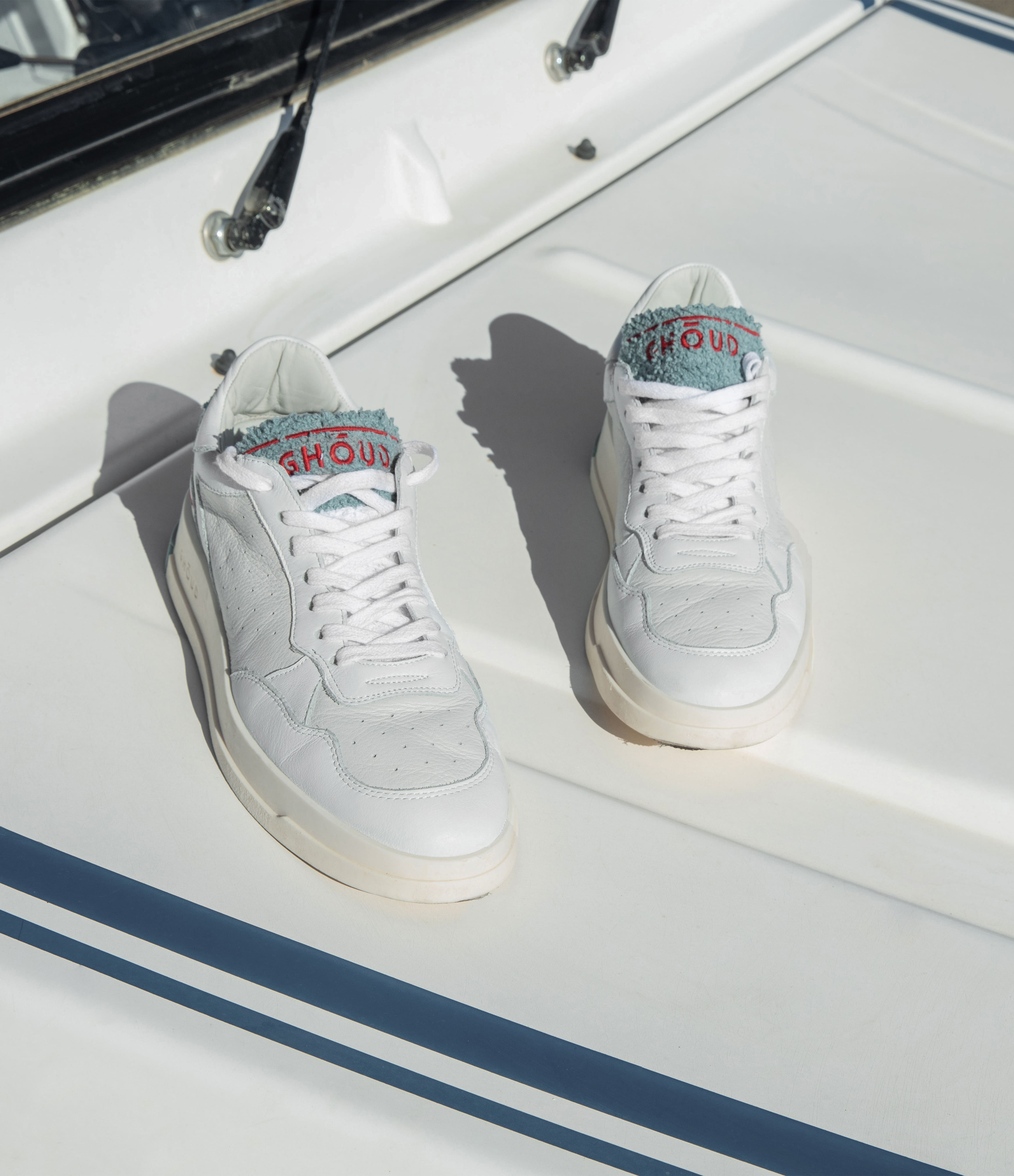 Beige and Blue Leather Tweener Low Trainers