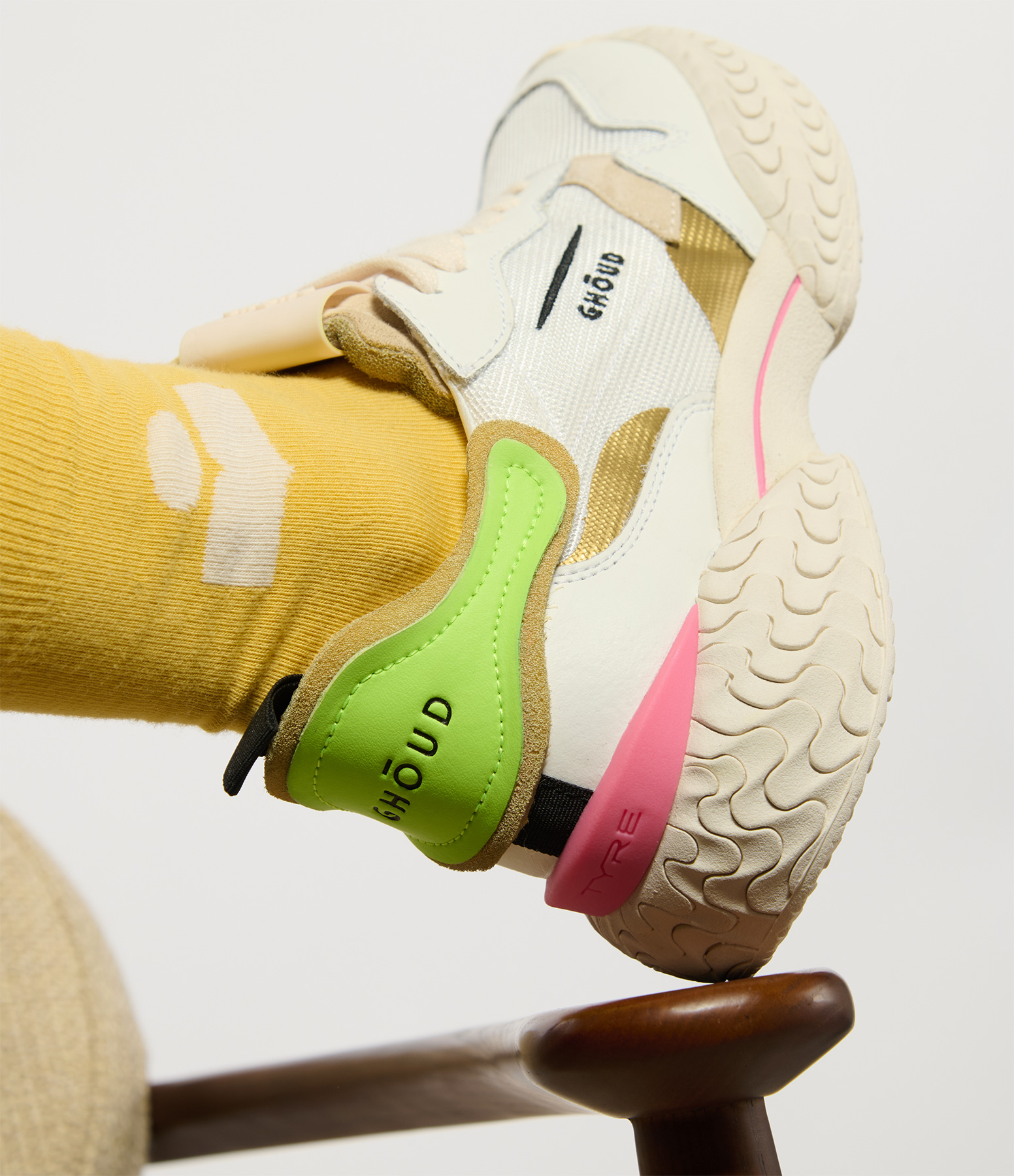 Tyre Low Women's Mesh Mirror Plt Yellow Trainers