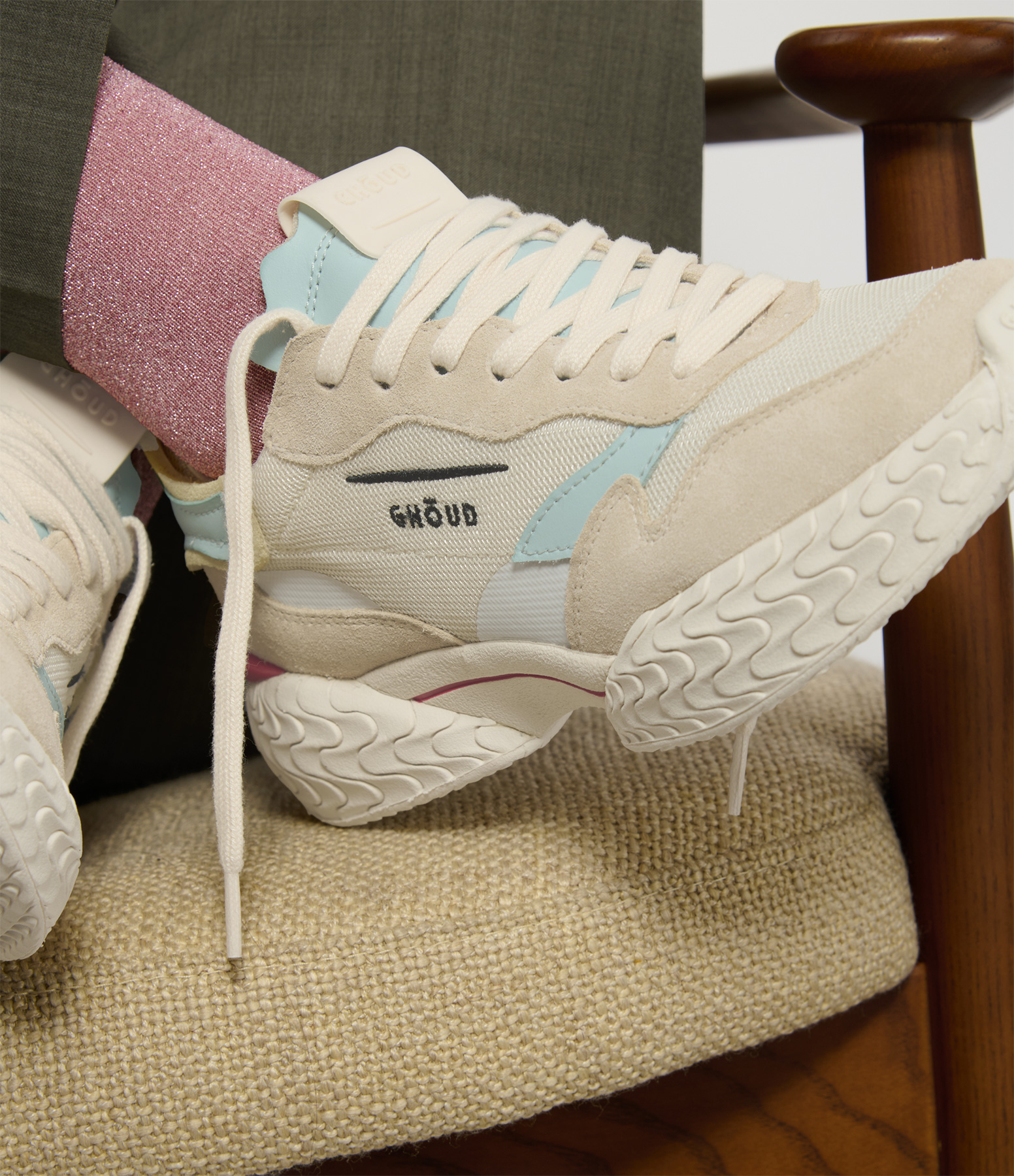 Tyre Low Women's Leather and Mesh Trainers – White and Sky Blue