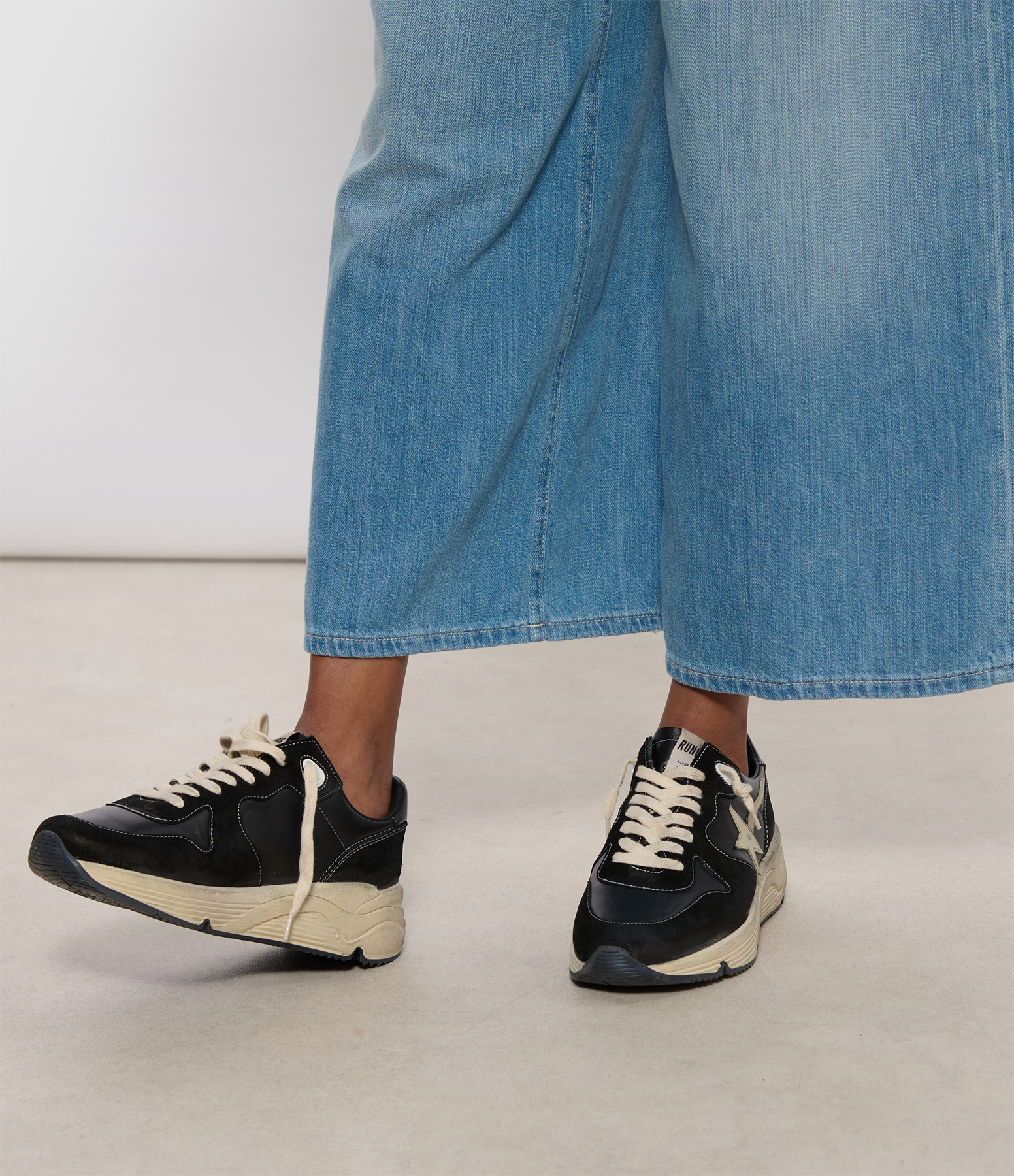 Running Trainers – Black and White Soles