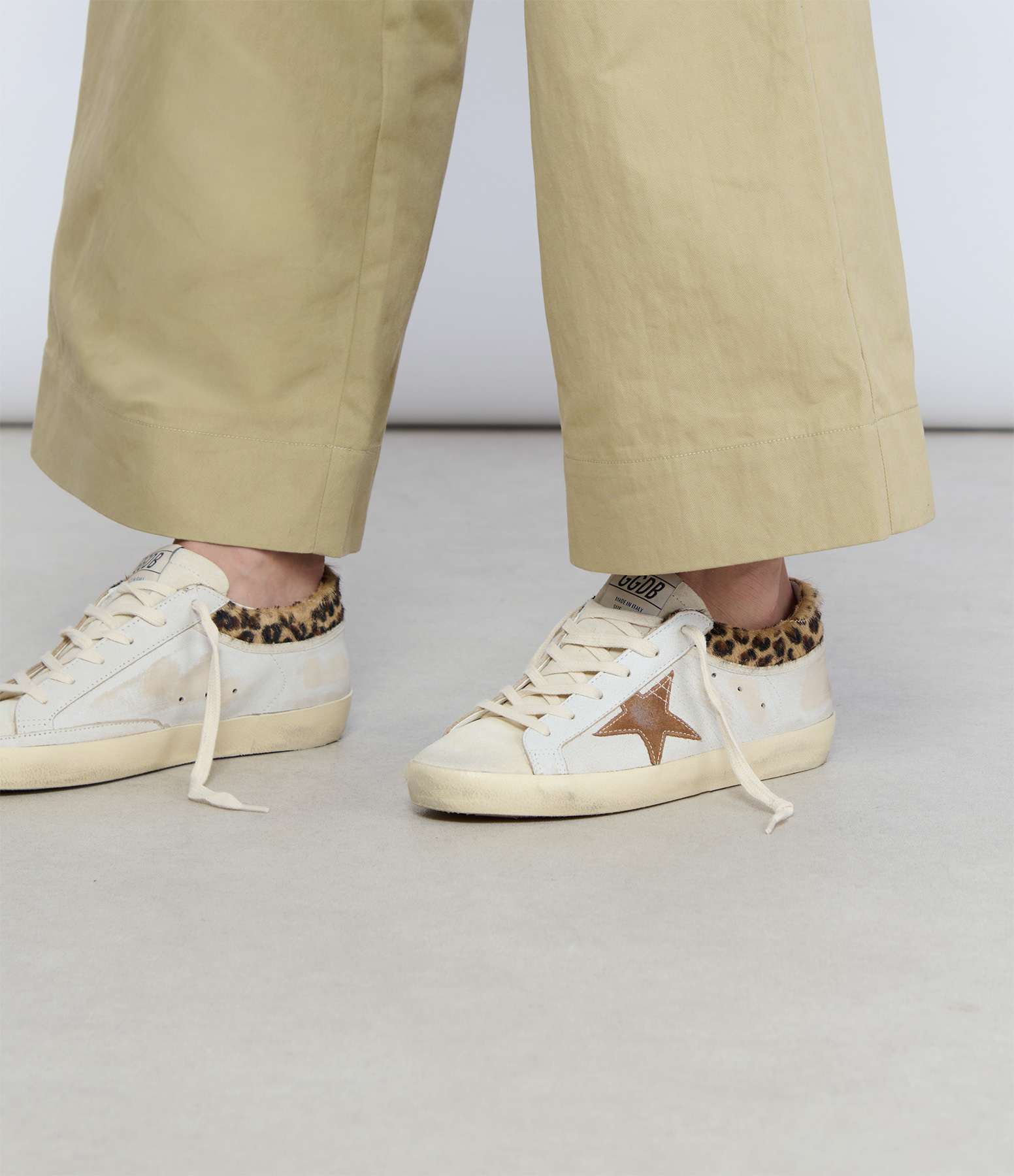Super Star trainers in White Beige/Speedpearl/Beige Brown Leo/Brick Red