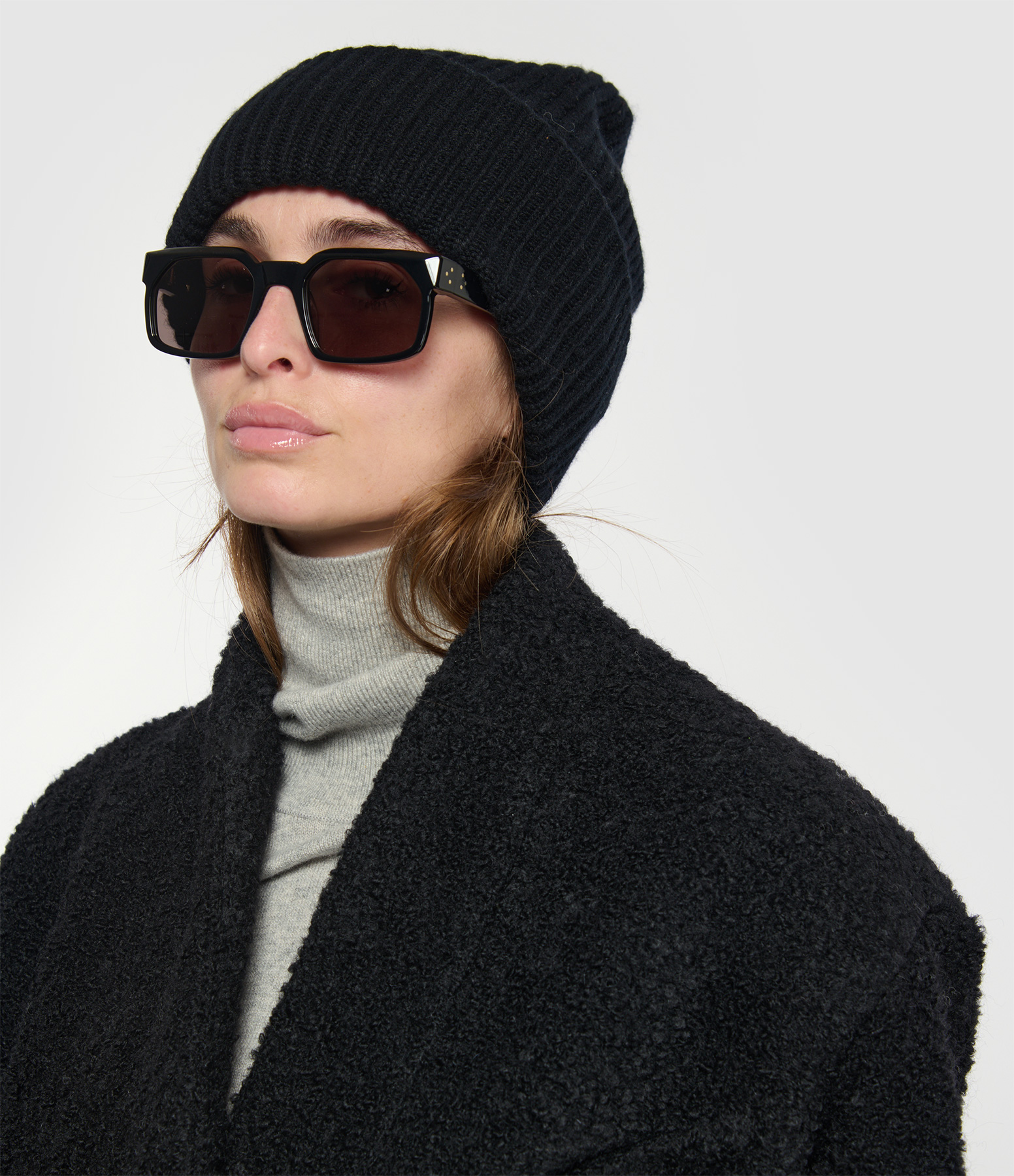 Black Ribbed Cashmere Beanie