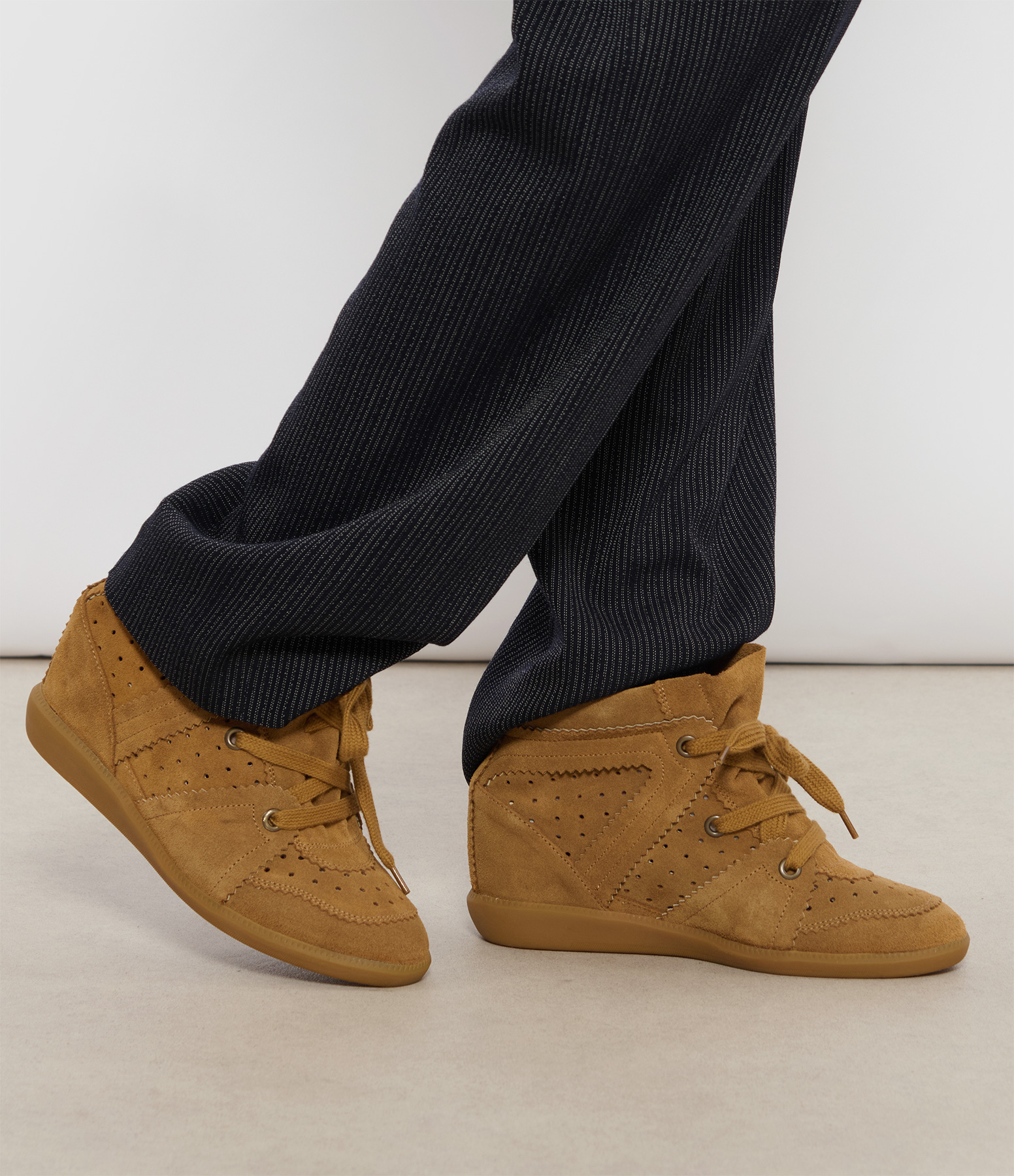 Bobby Cognac trainers