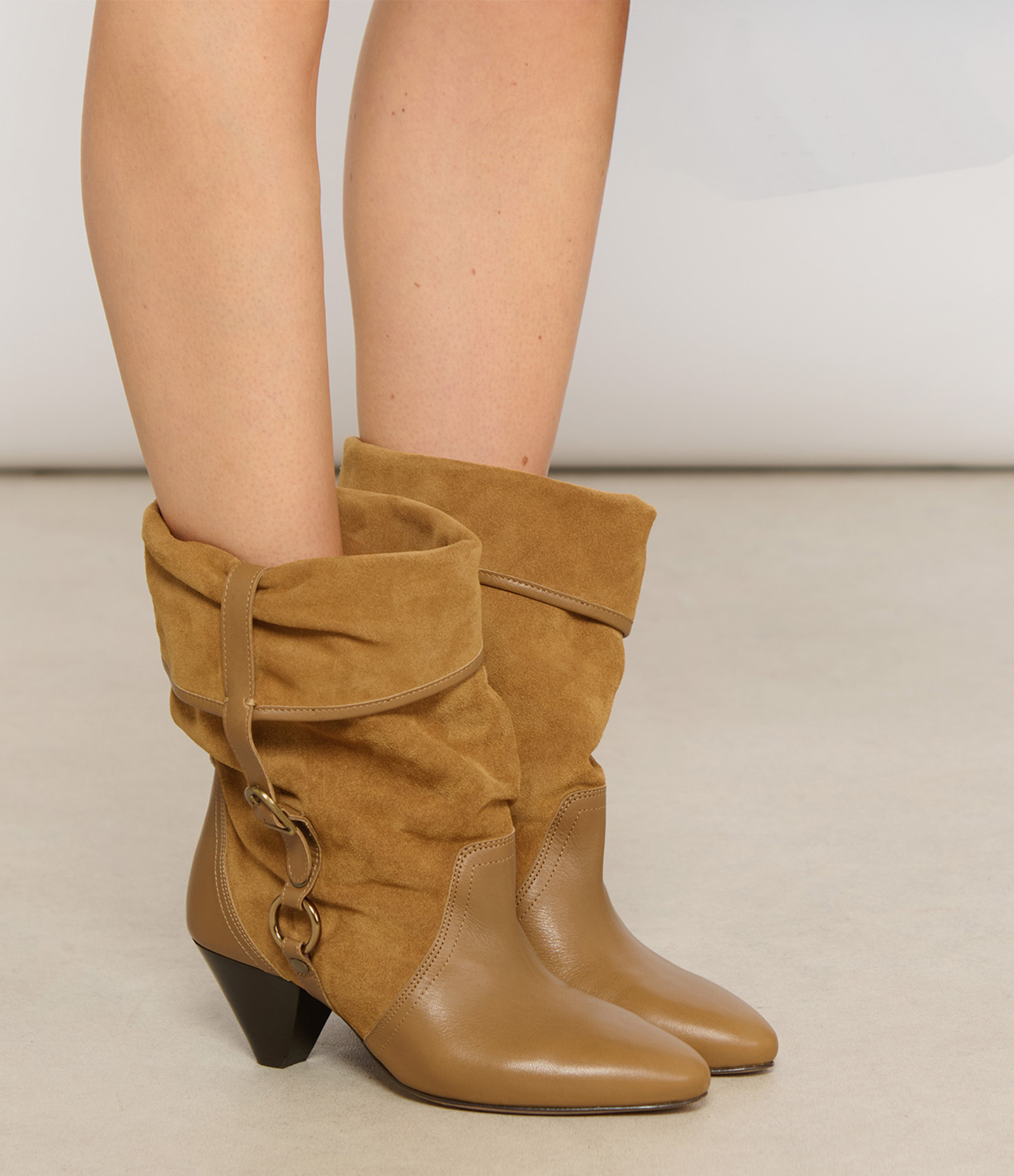 Darner Buckle Boots in Chestnut