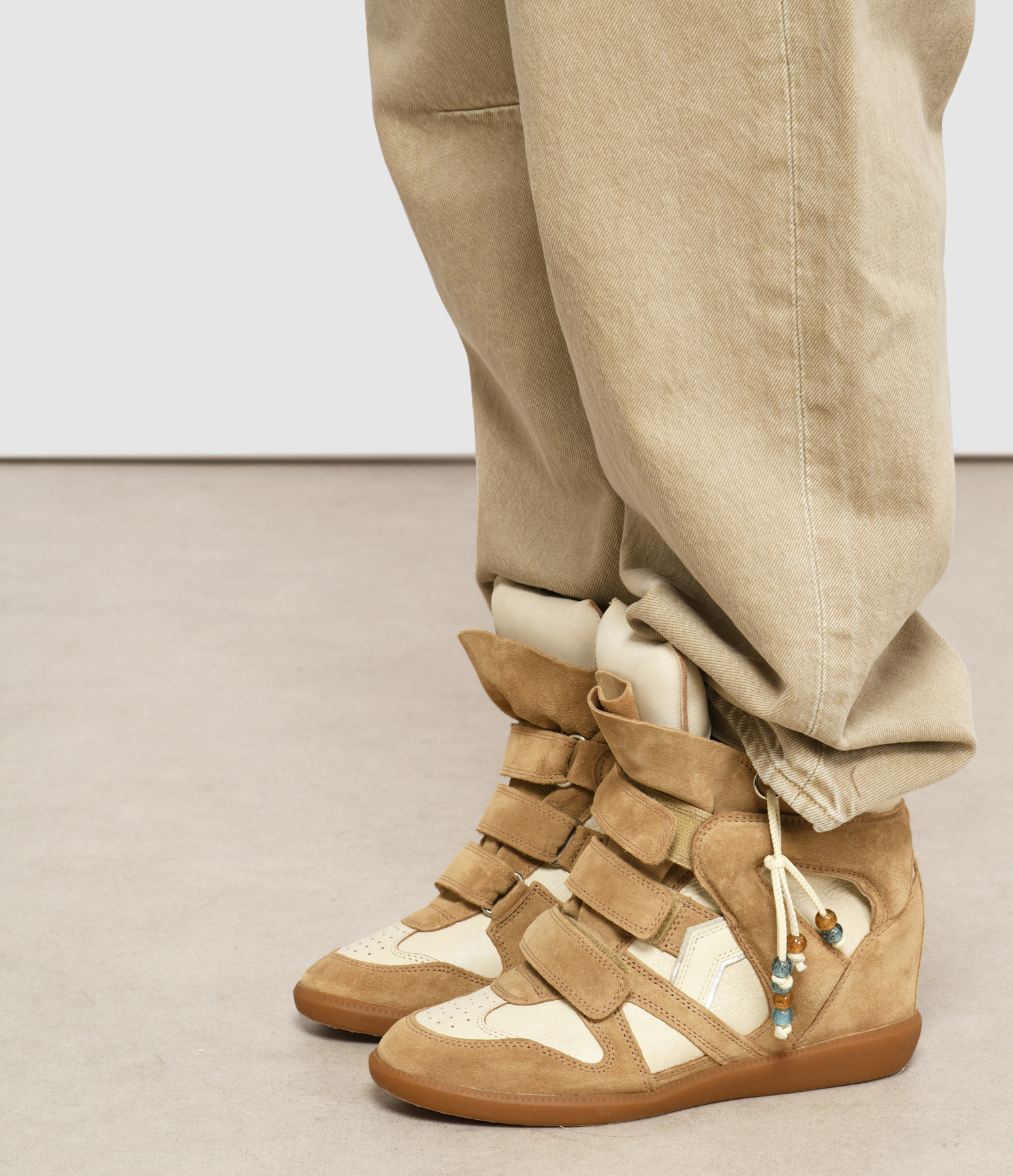 Bekett Trainers in Beige/Chalk