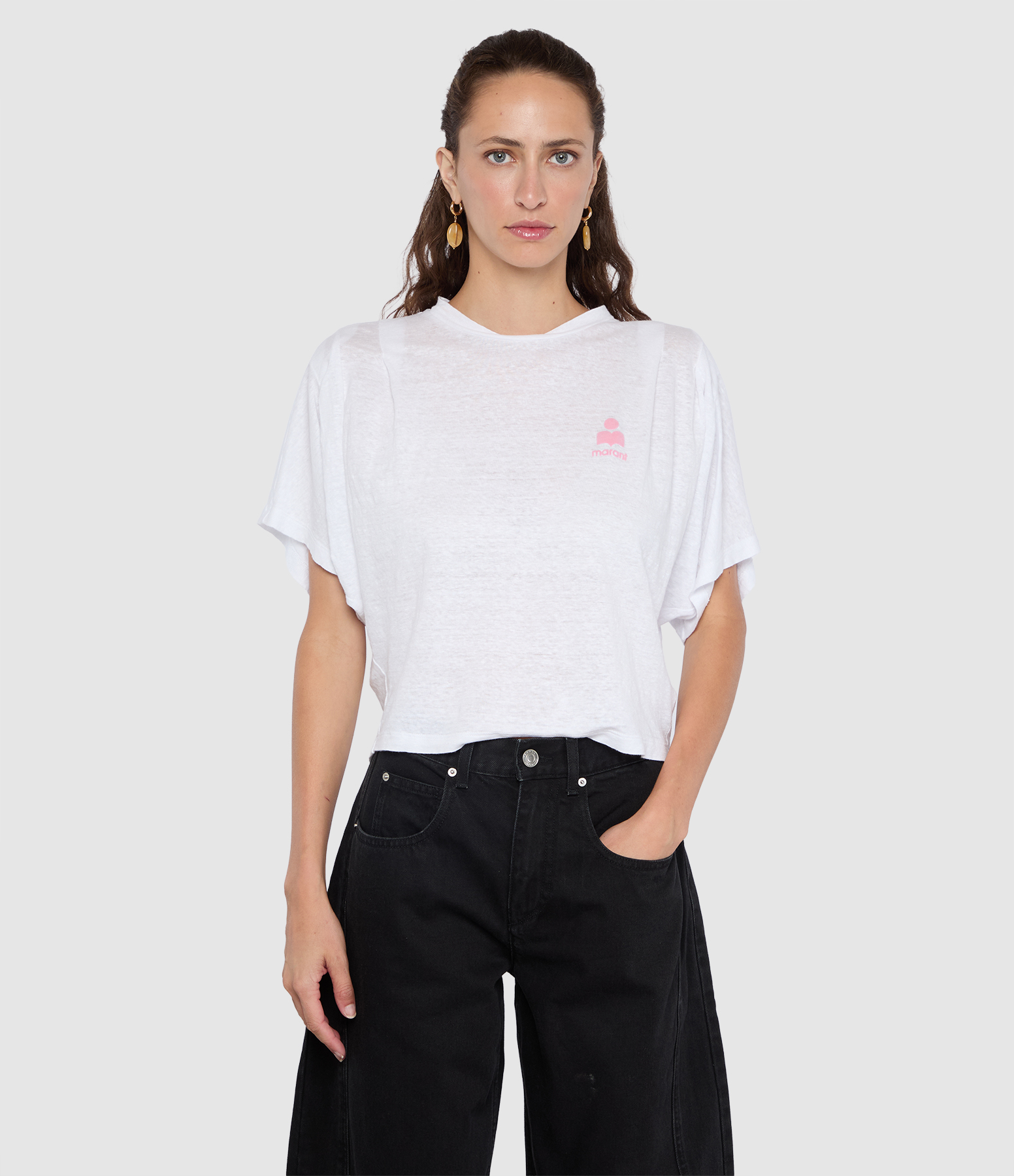 Kyanzae White and Pink T-shirt