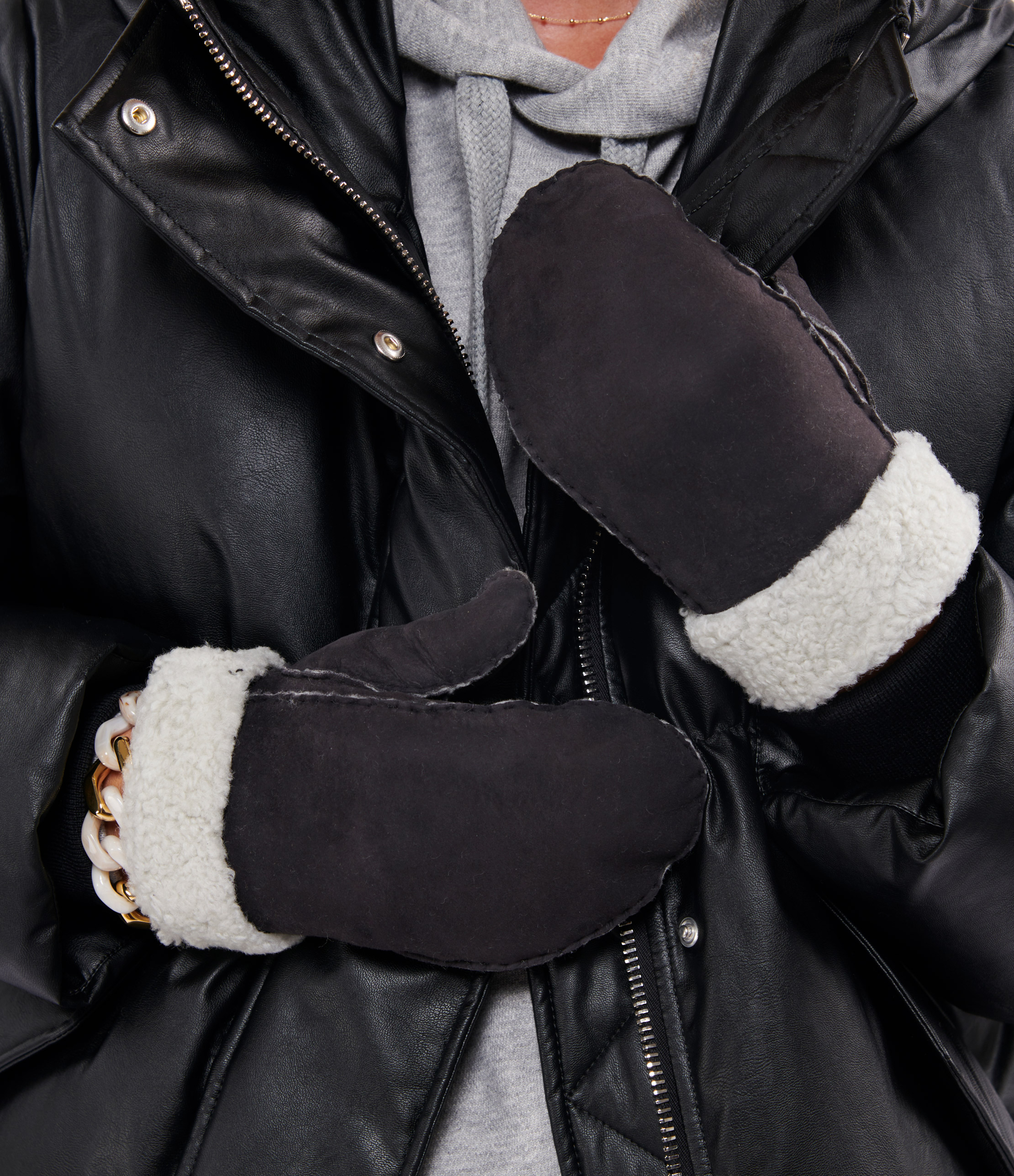 Mulfi Faux Fur Mittens – Black, Washed Look