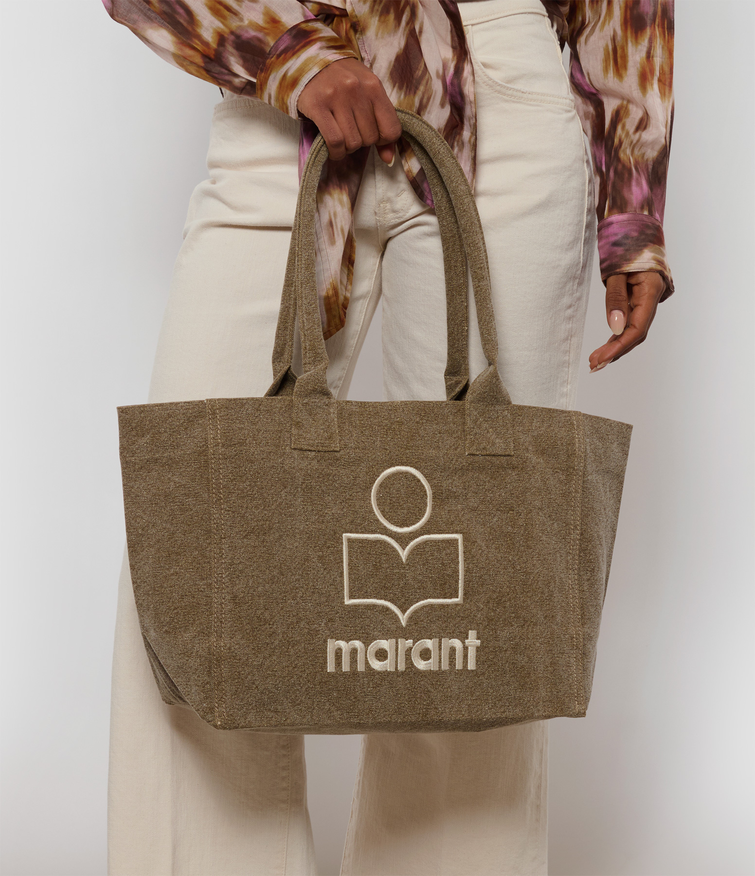 Yenky Zipped Bag in Dark Khaki