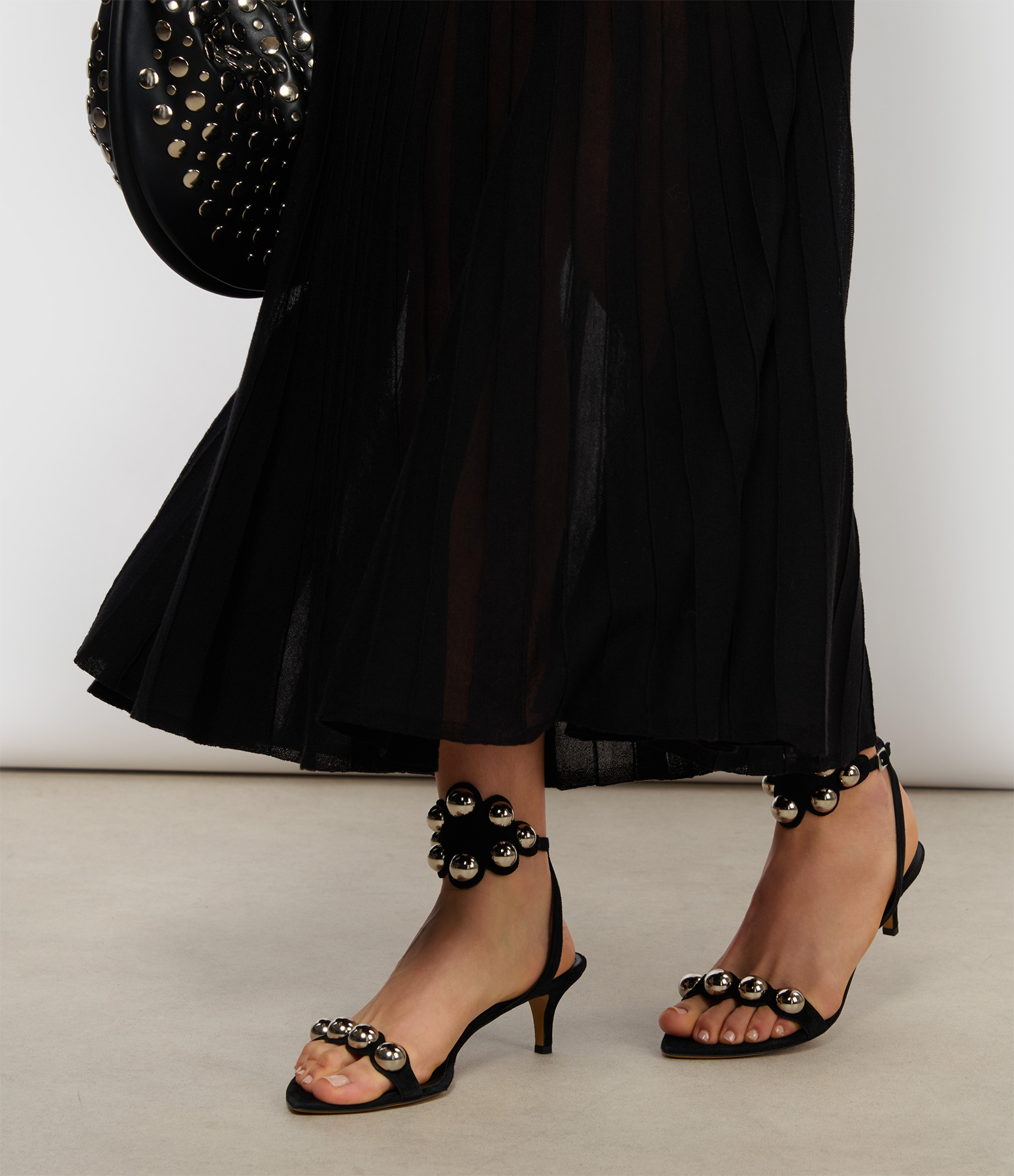 Vikto Black/Silver Sandals