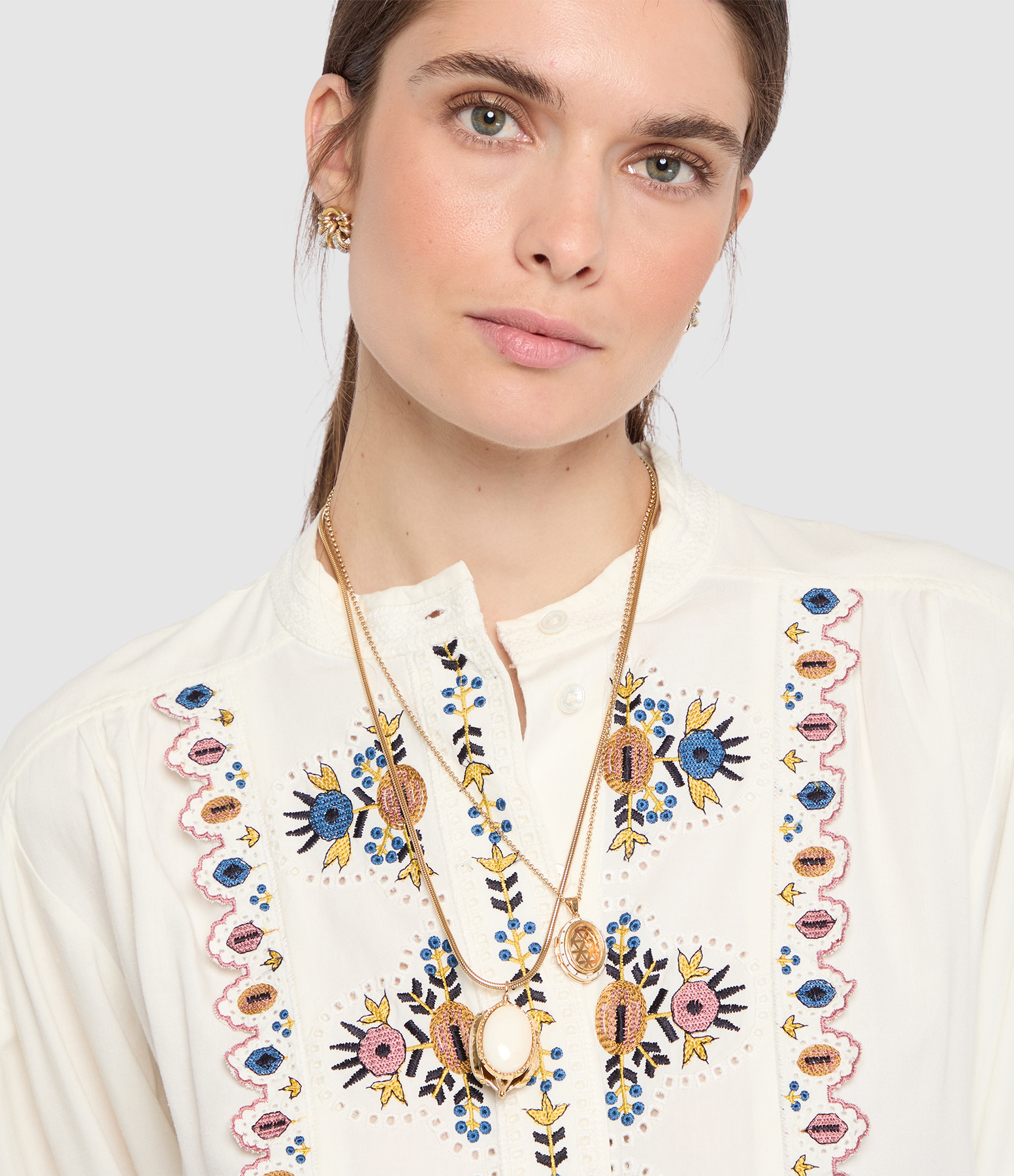 Long Necklace in Ecru