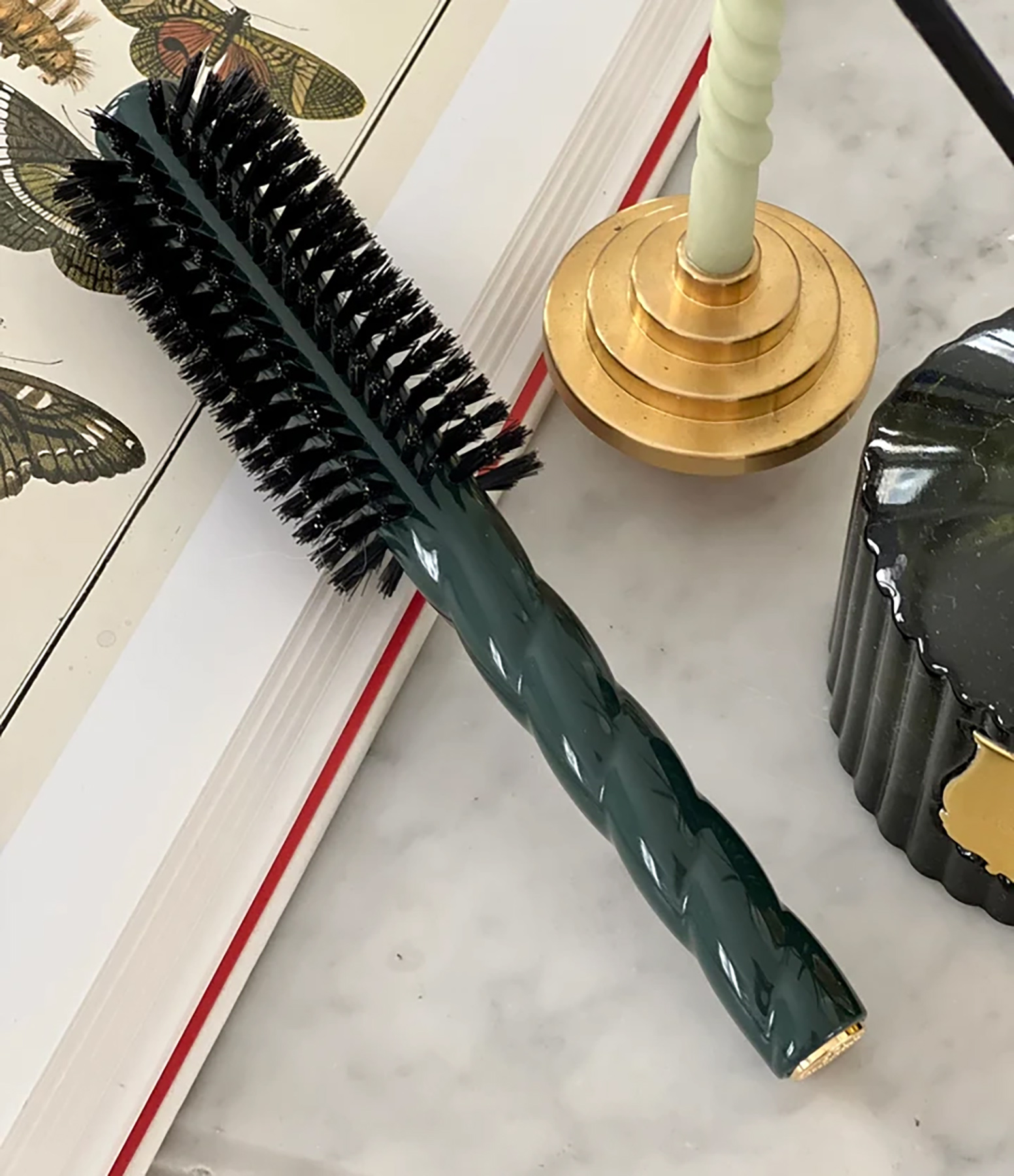 No. 05 The Emerald Green Round Brushing Brush for Volume & Style