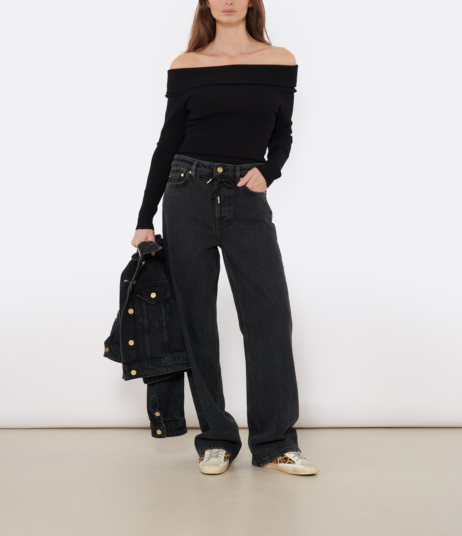 Acelia Black Jumper