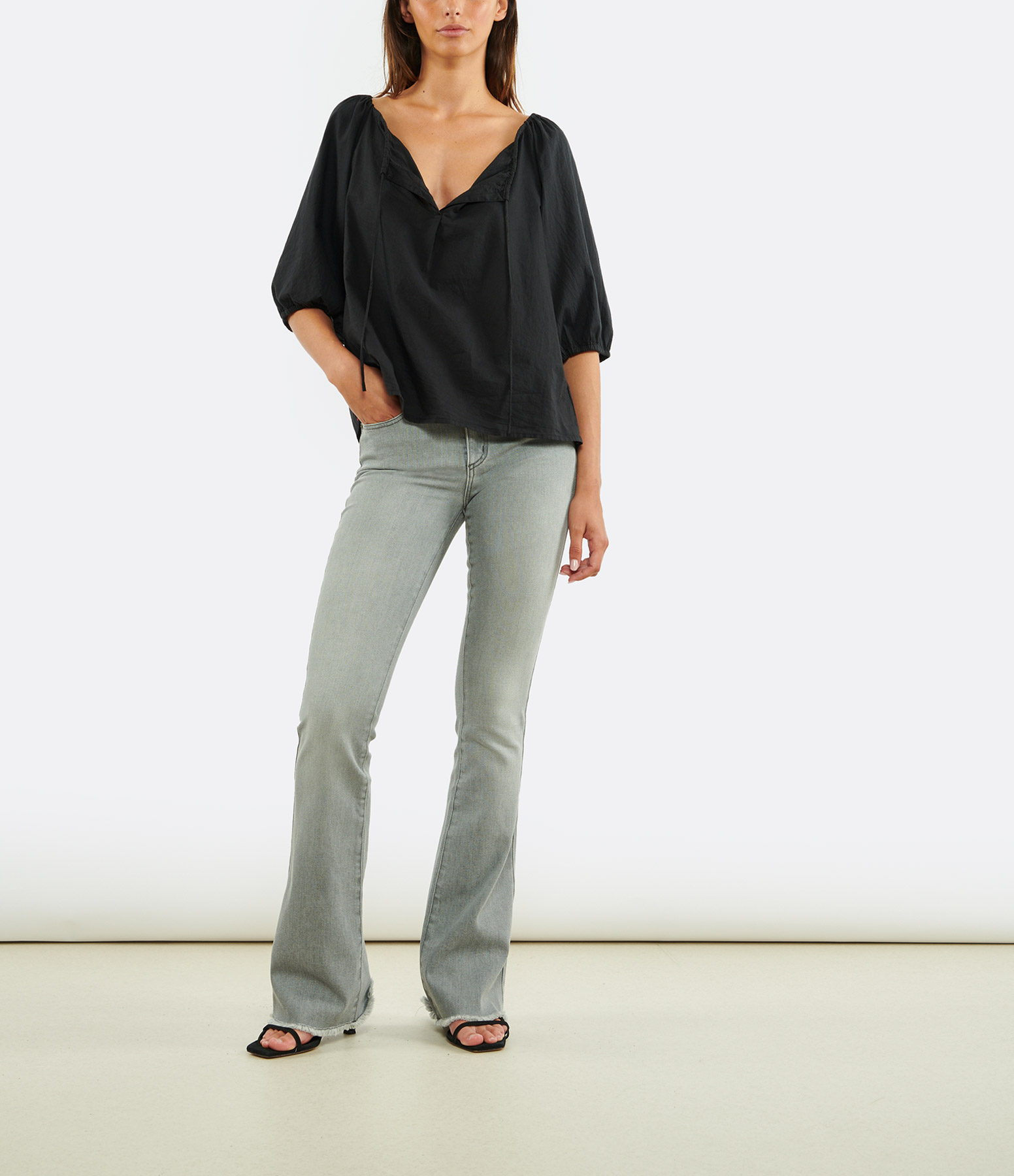 Grey Jean Faden Flare Denim