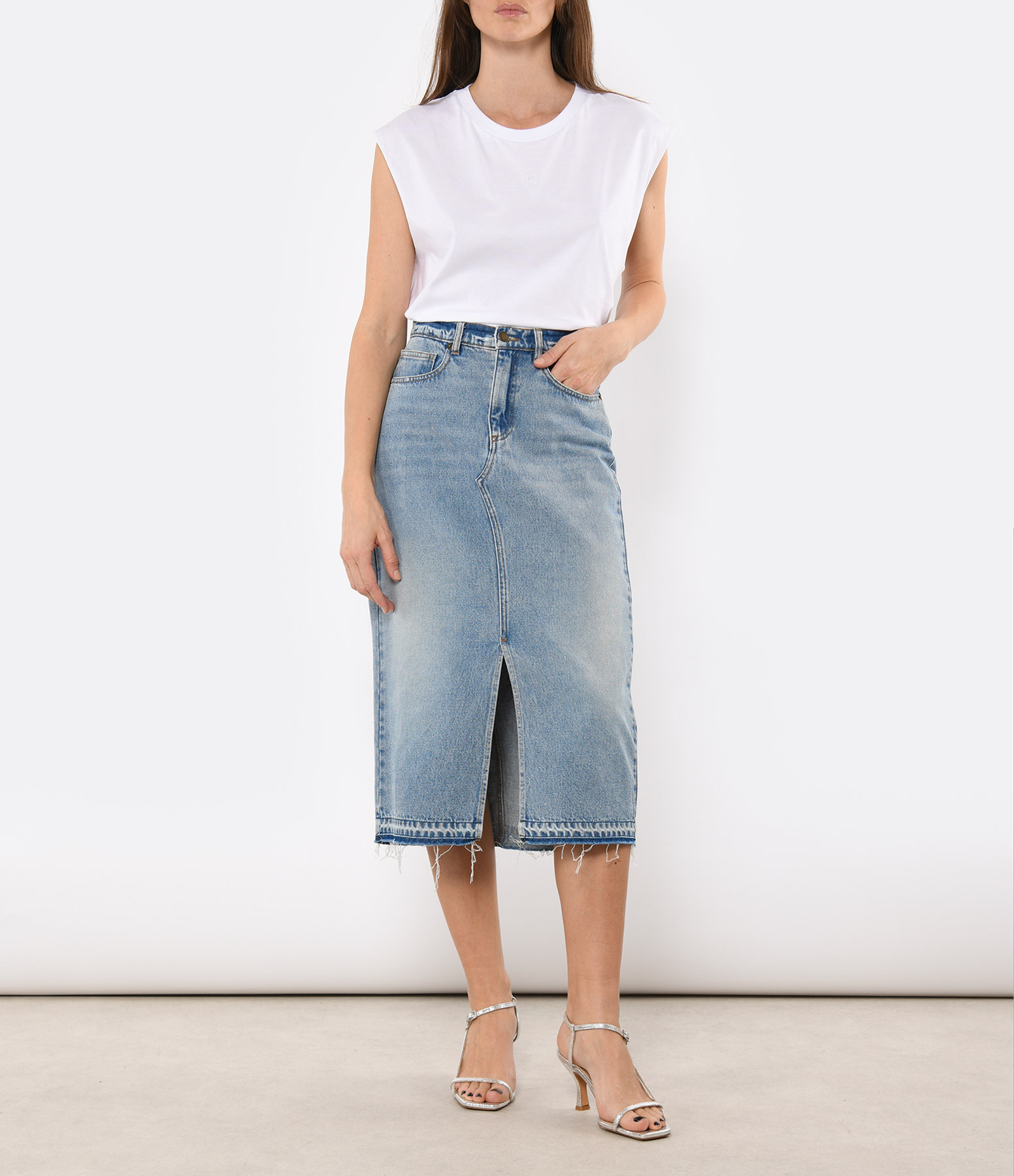 Calla Mid Bleached Denim Skirt – Blue