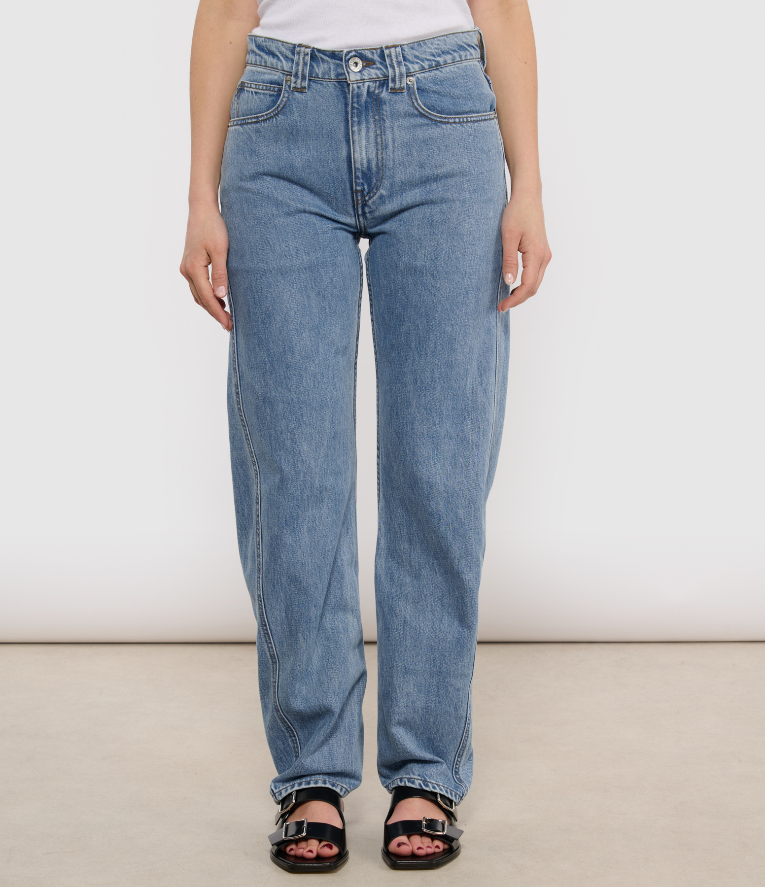 Slim-fit Twisted Jeans in Light Blue