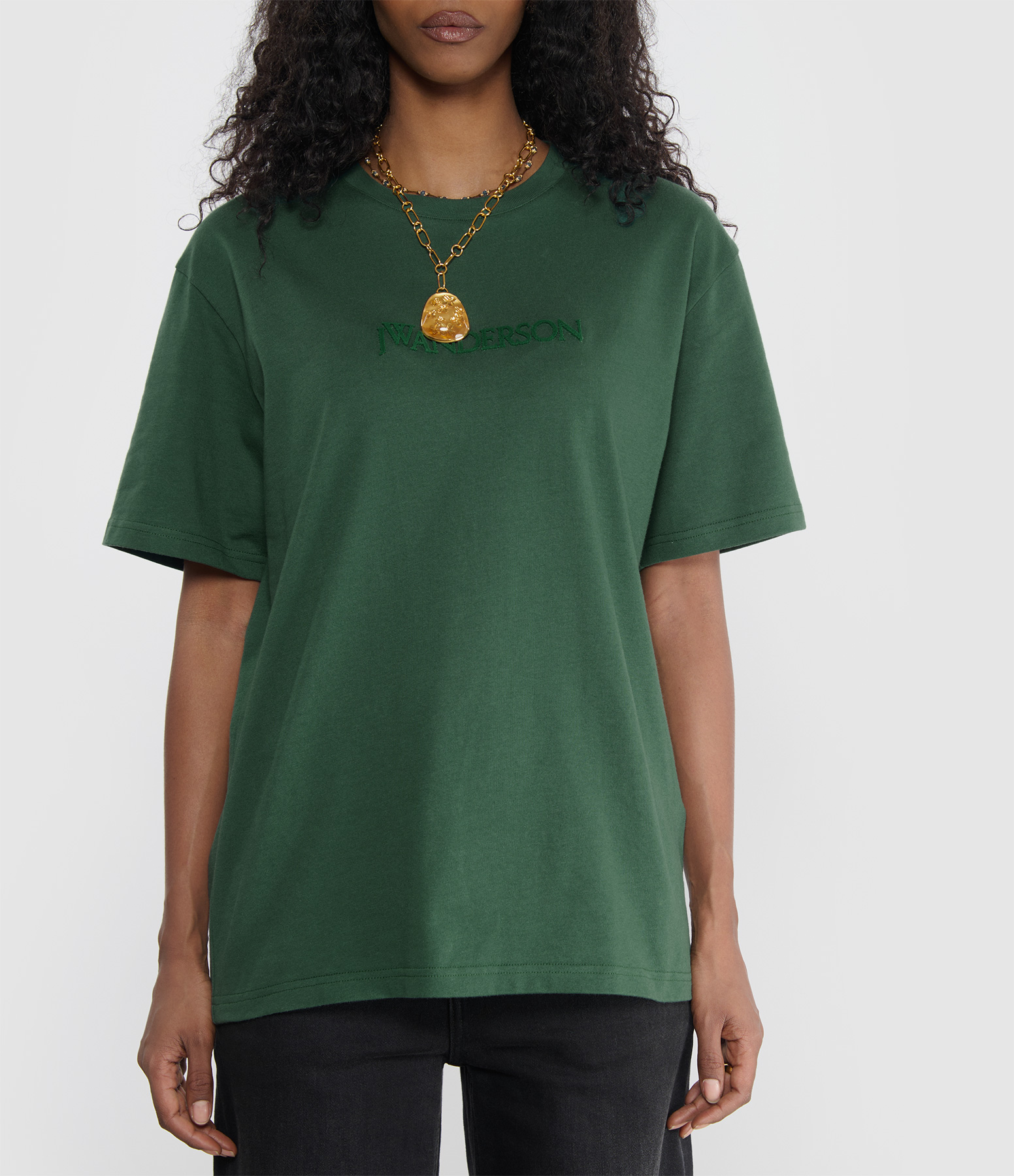 Green T-shirt with 3D embroidered logo