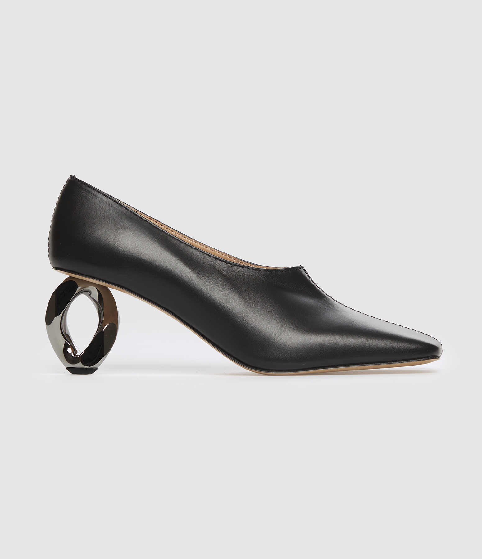 Stitch Chain Heel Pumps in Black
