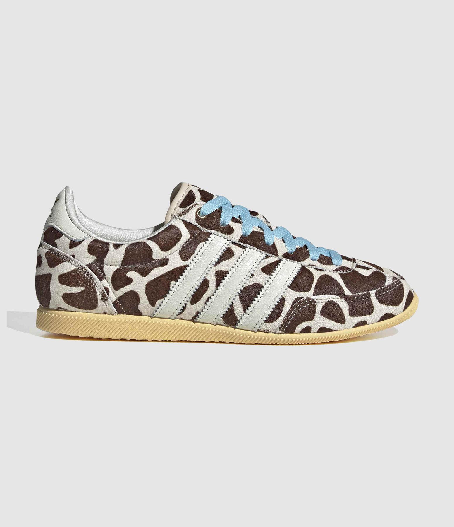 Japan W Crystal Linen/Ivory/Orange Tint trainers