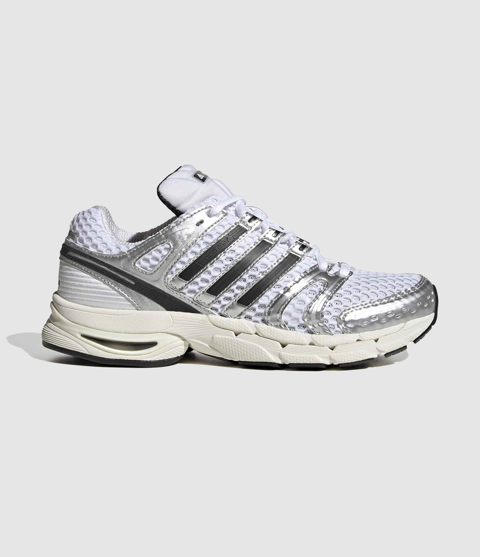Adistar Control 5 W Ftwr trainers in White/Core Black/Silver Met.