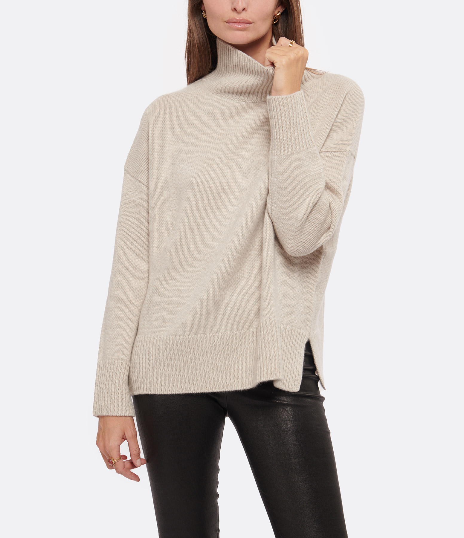 Ulla Oversized Chimney-Neck Cashmere Jumper in Oat