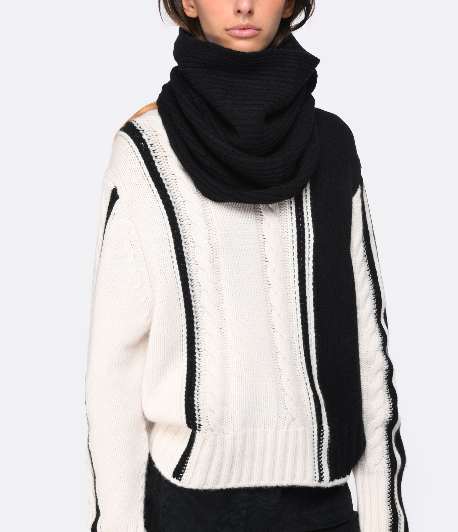 Black Cashmere-Style Neck Warmer