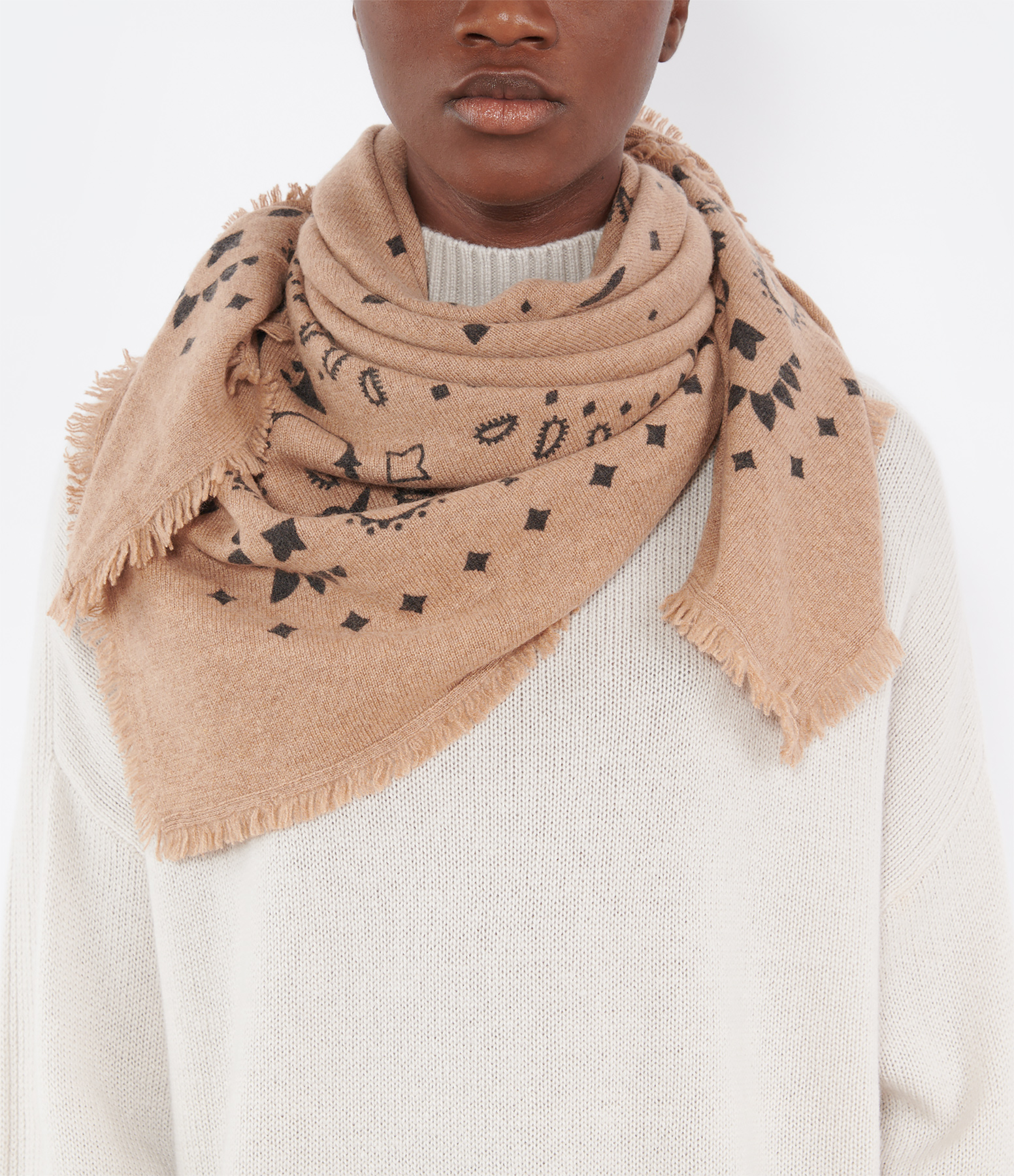 Hachiko Camelo Scarf