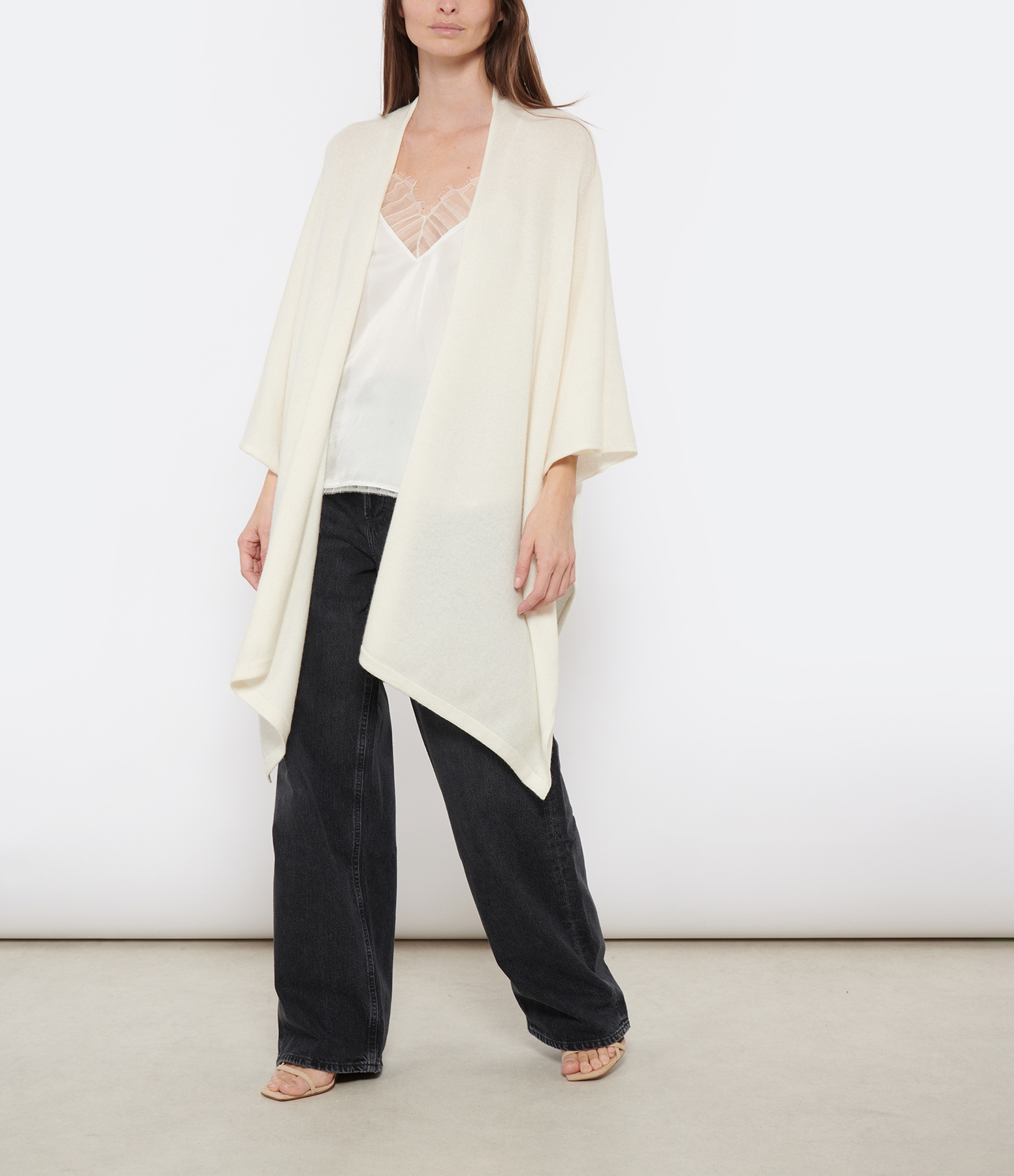 Aviva Poncho – Ecru