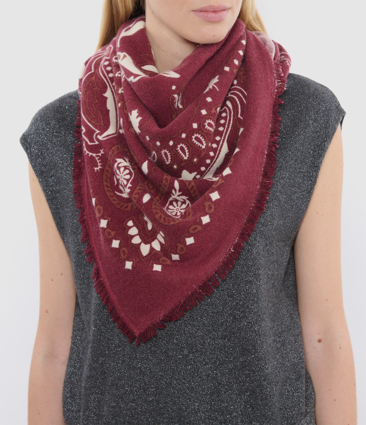 Hachiko Feather Bico Bordeaux Scarf