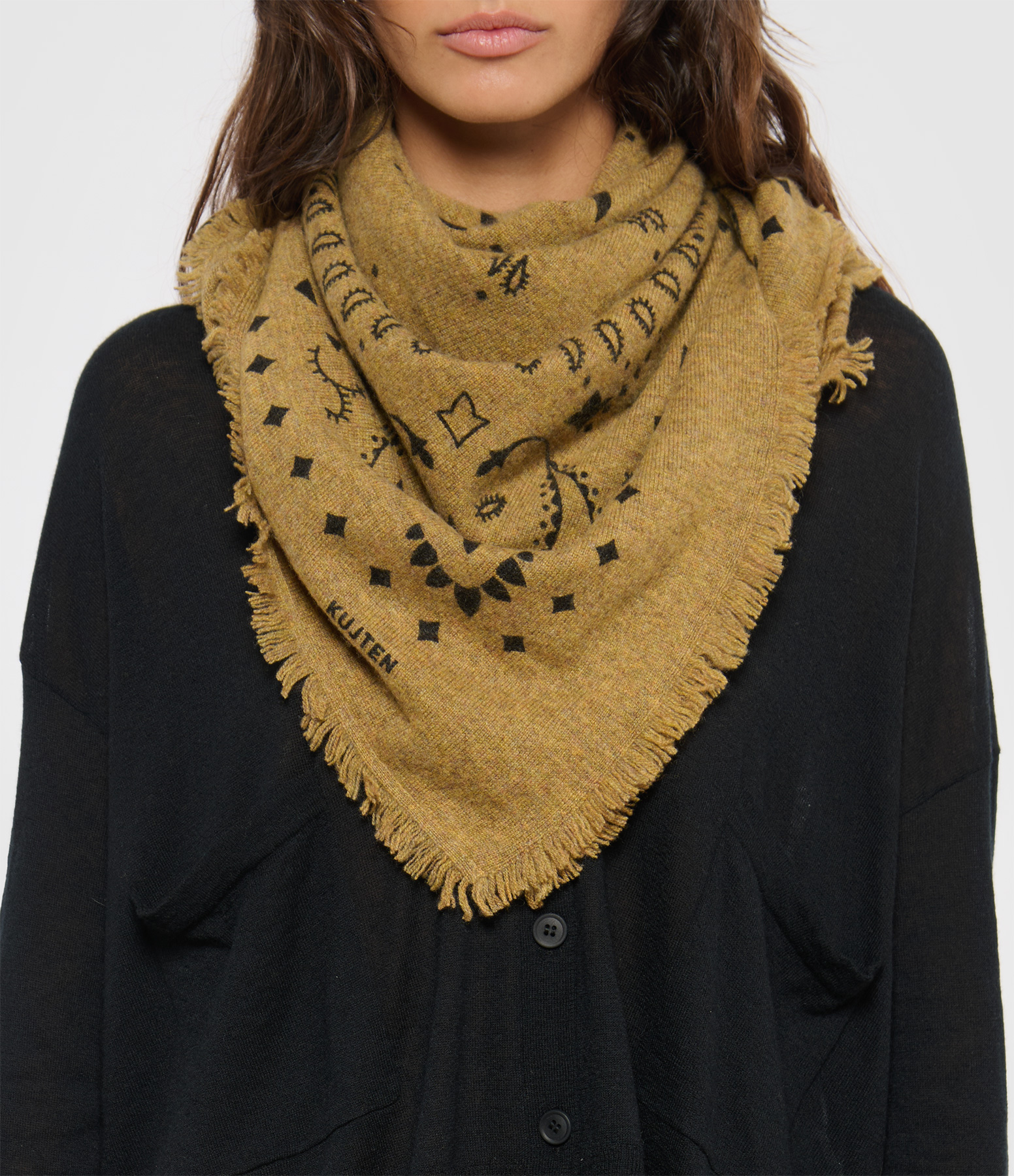 Hachiko Bronze Scarf