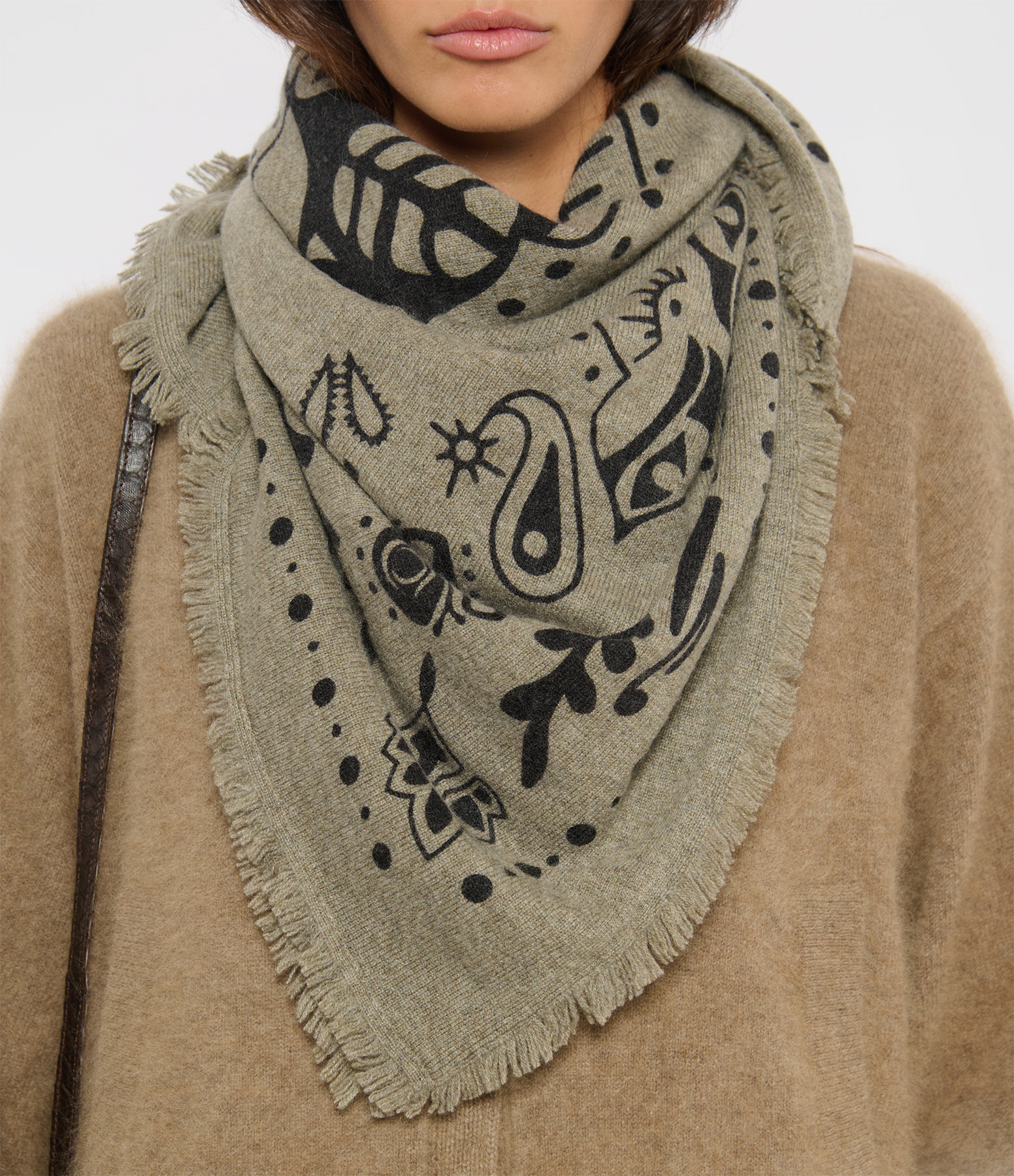 Hachiko Inuit Heathered Khaki Scarf