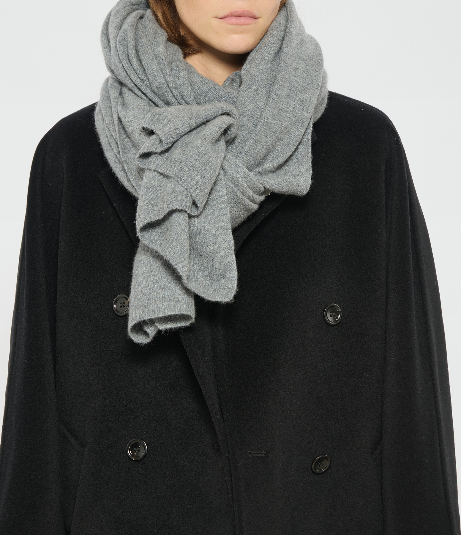 Daizy Large Flannel Scarf