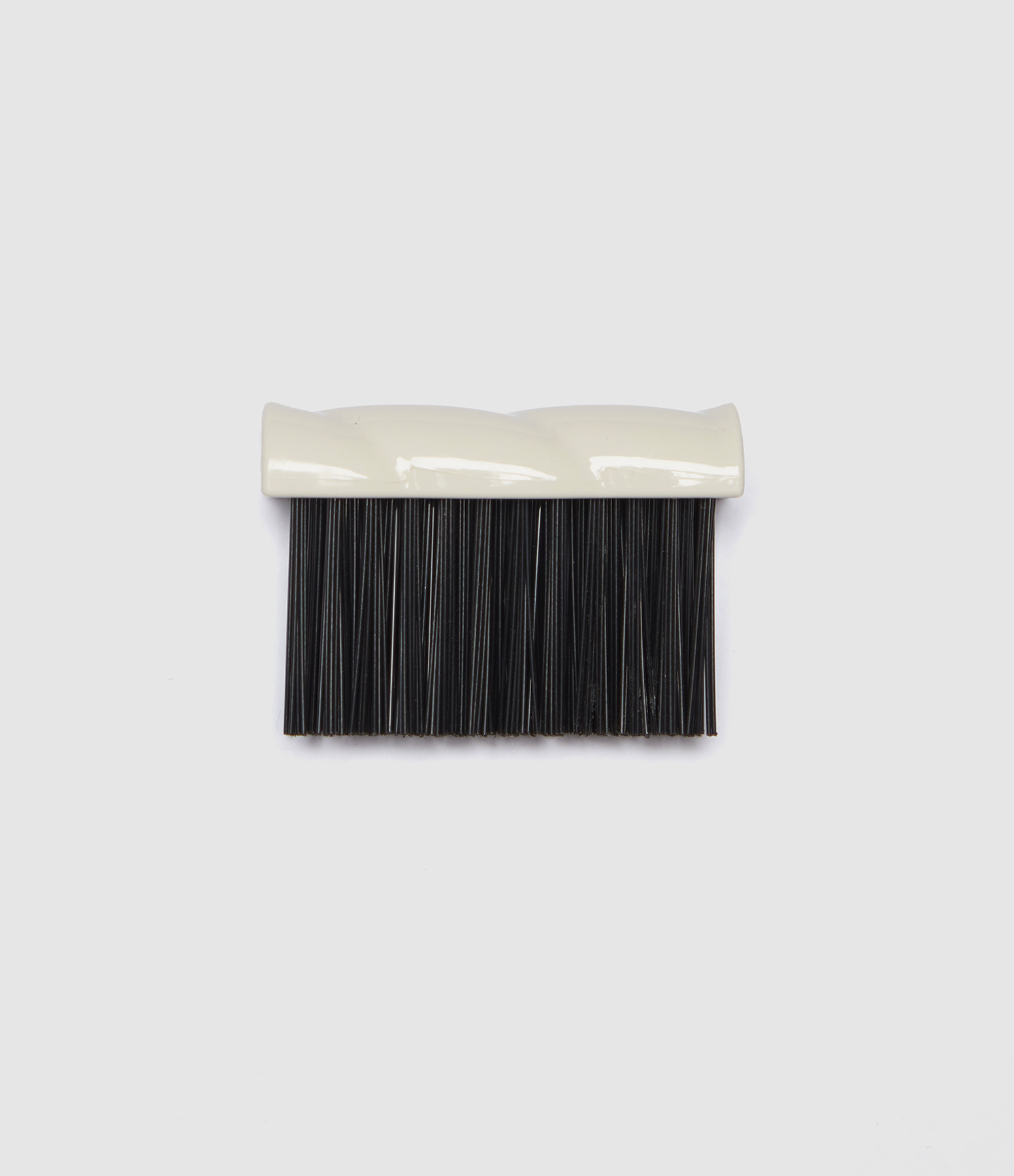 The cleaning brush