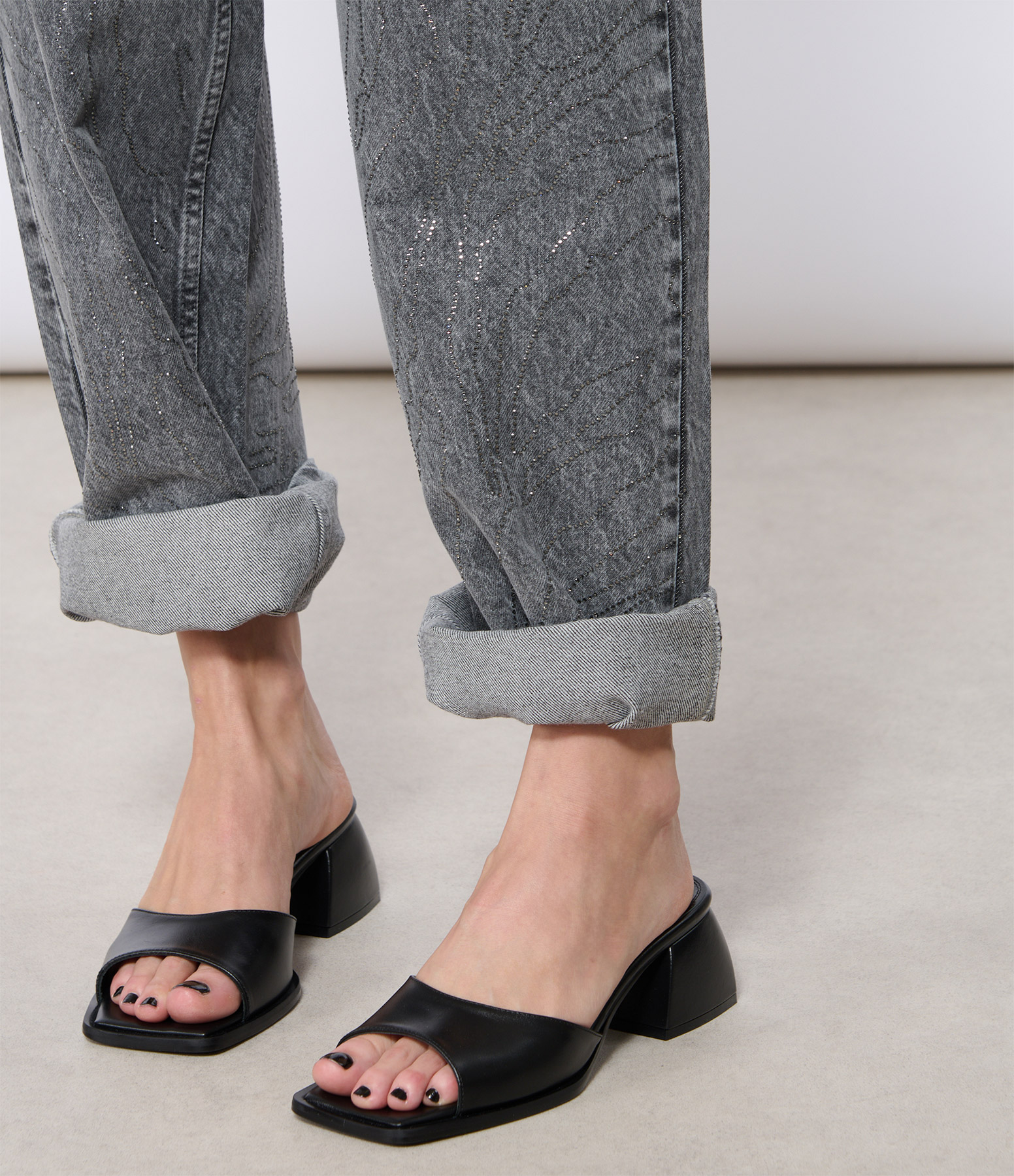 Bulla Jacobi Black Soul Mules
