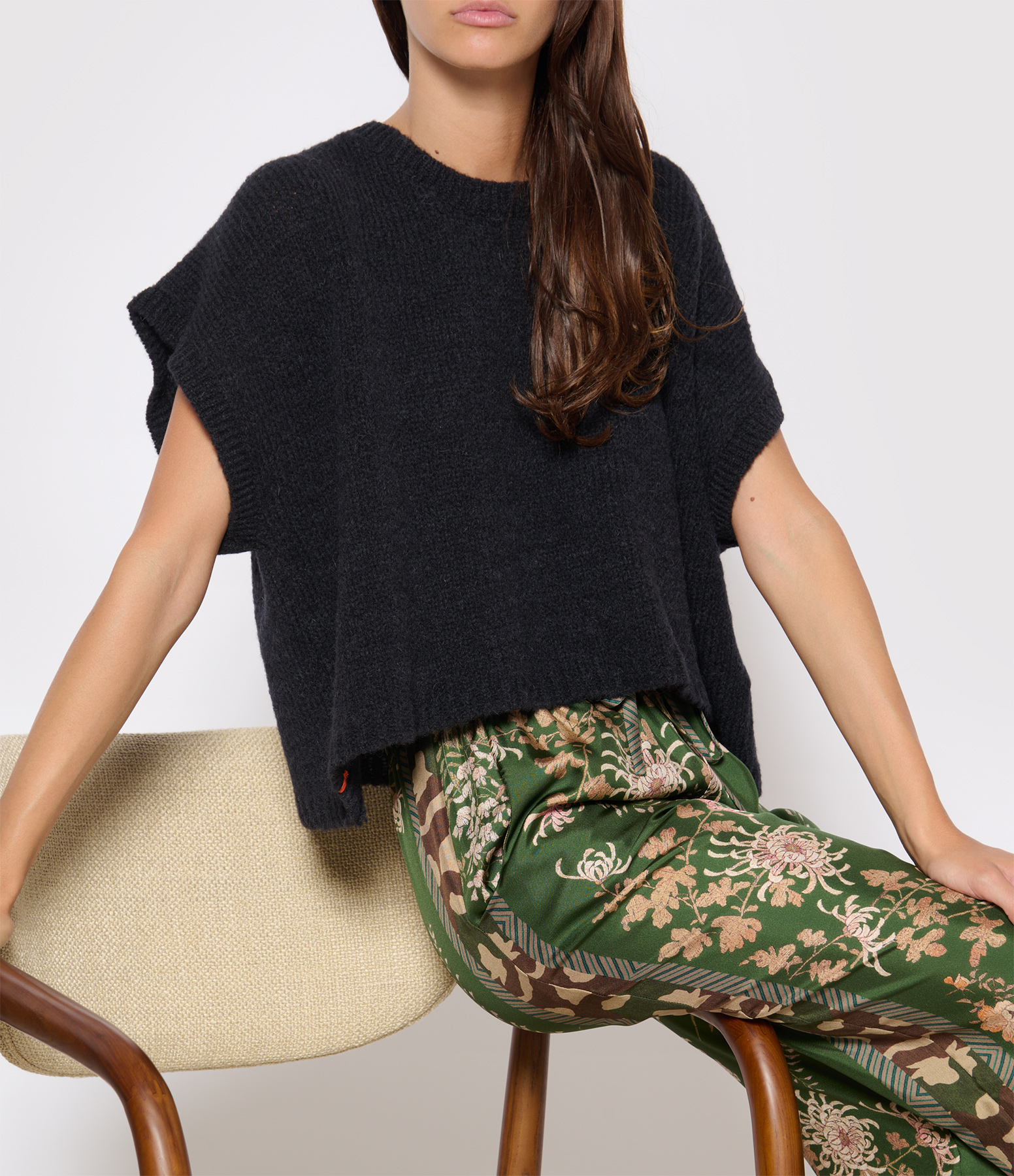 Black Desert Jumper