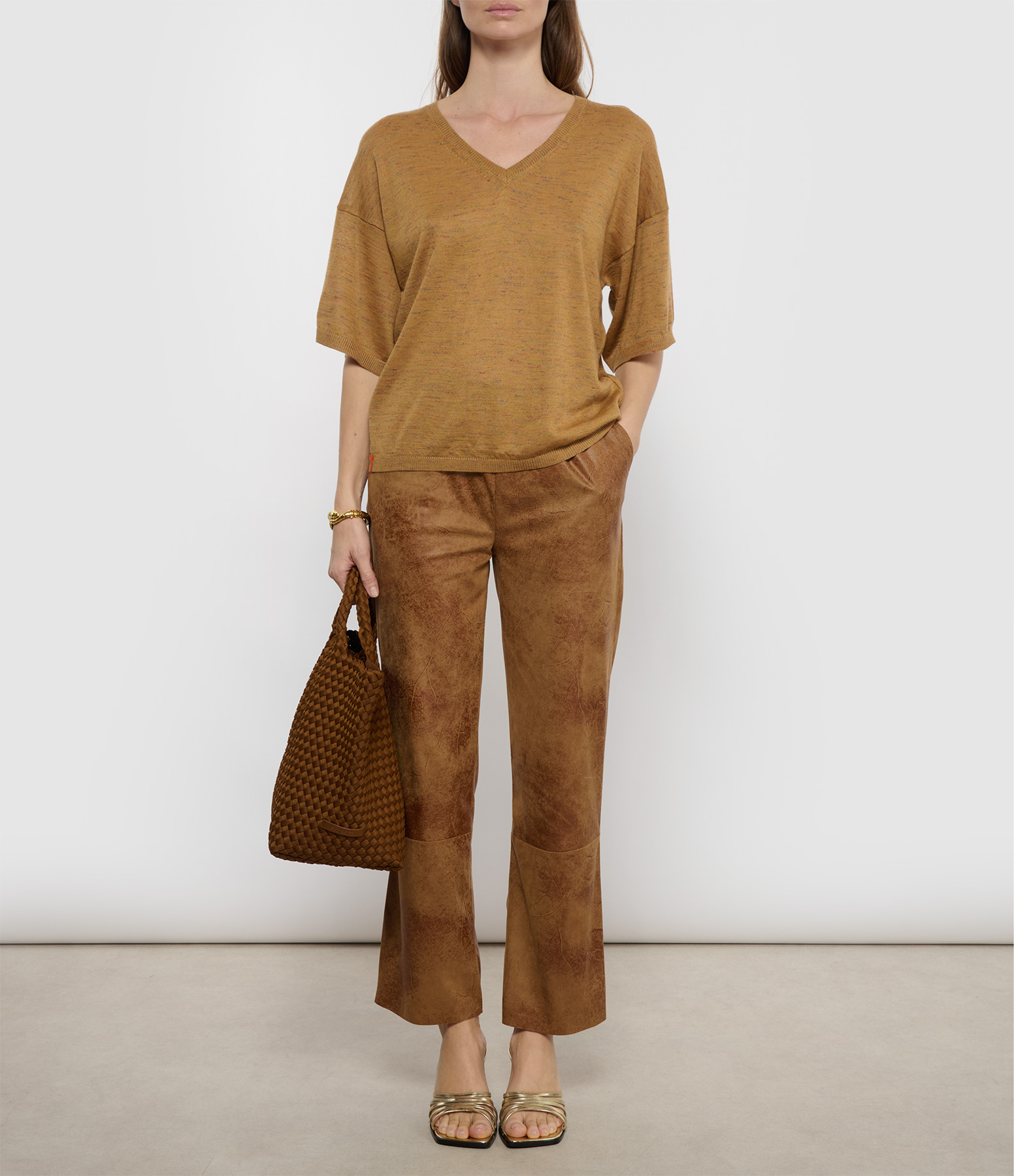 Thais Camel Jumper